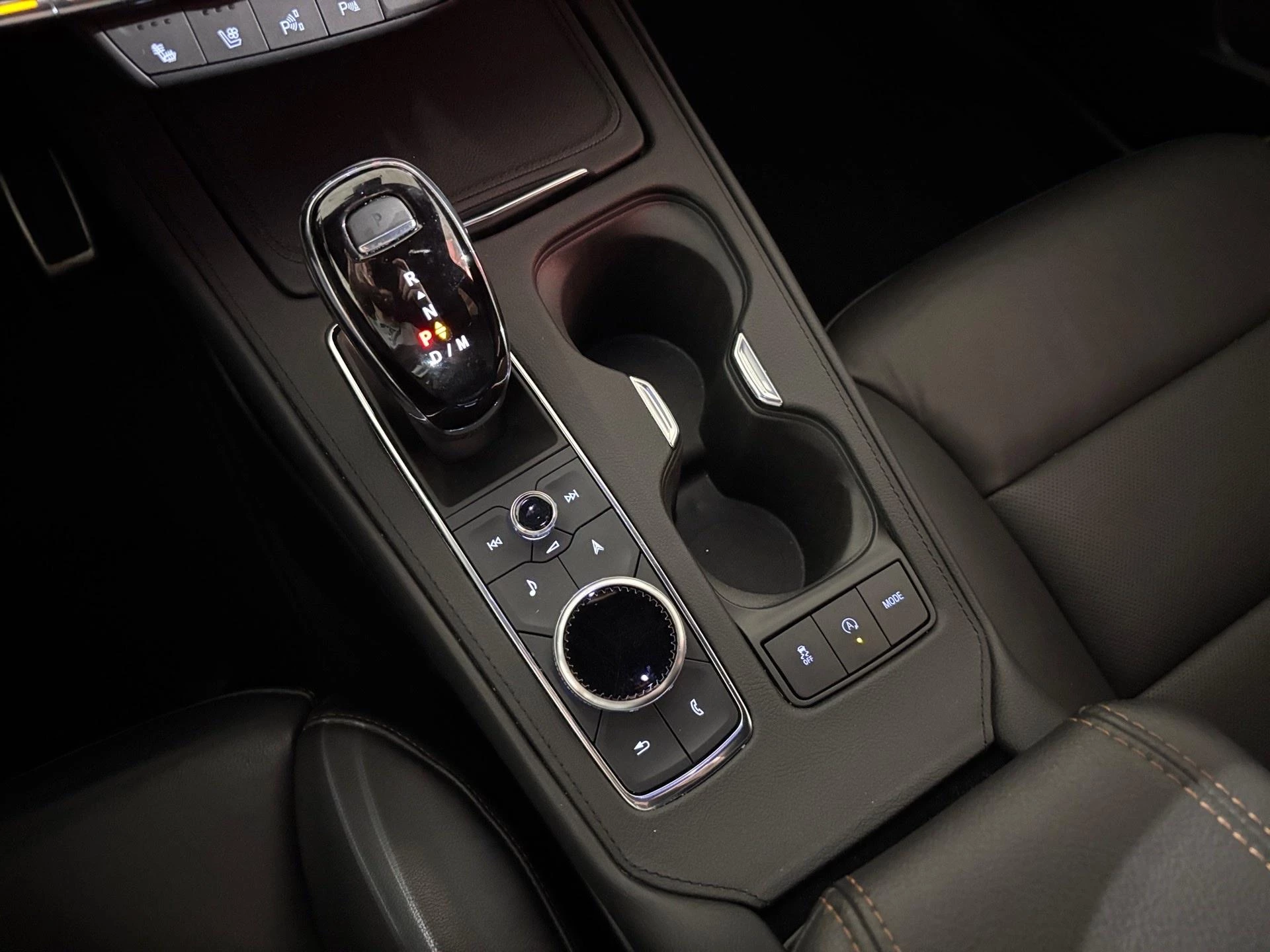 Cadillac-XT4-image-9