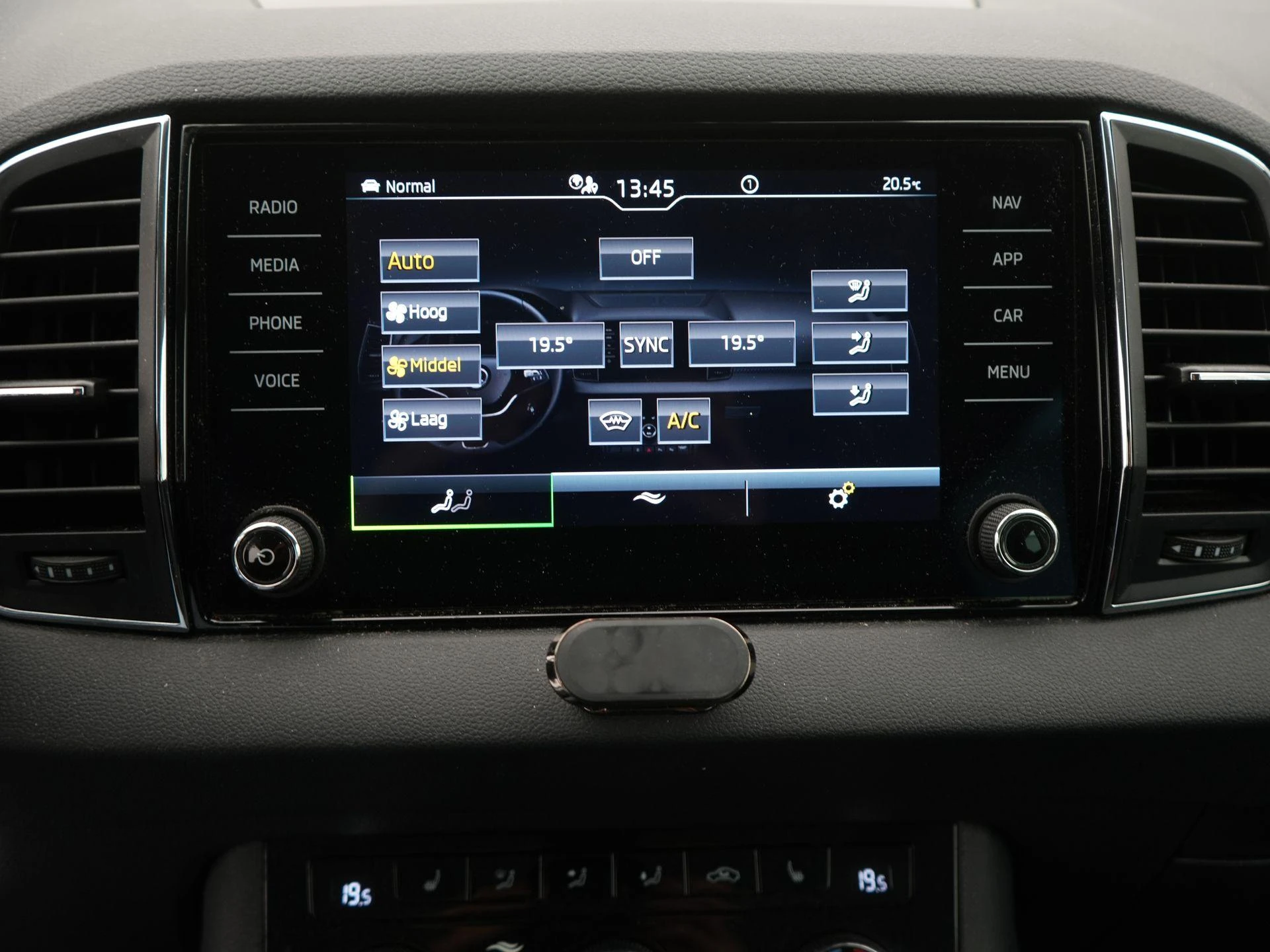 Škoda-Karoq-image-14