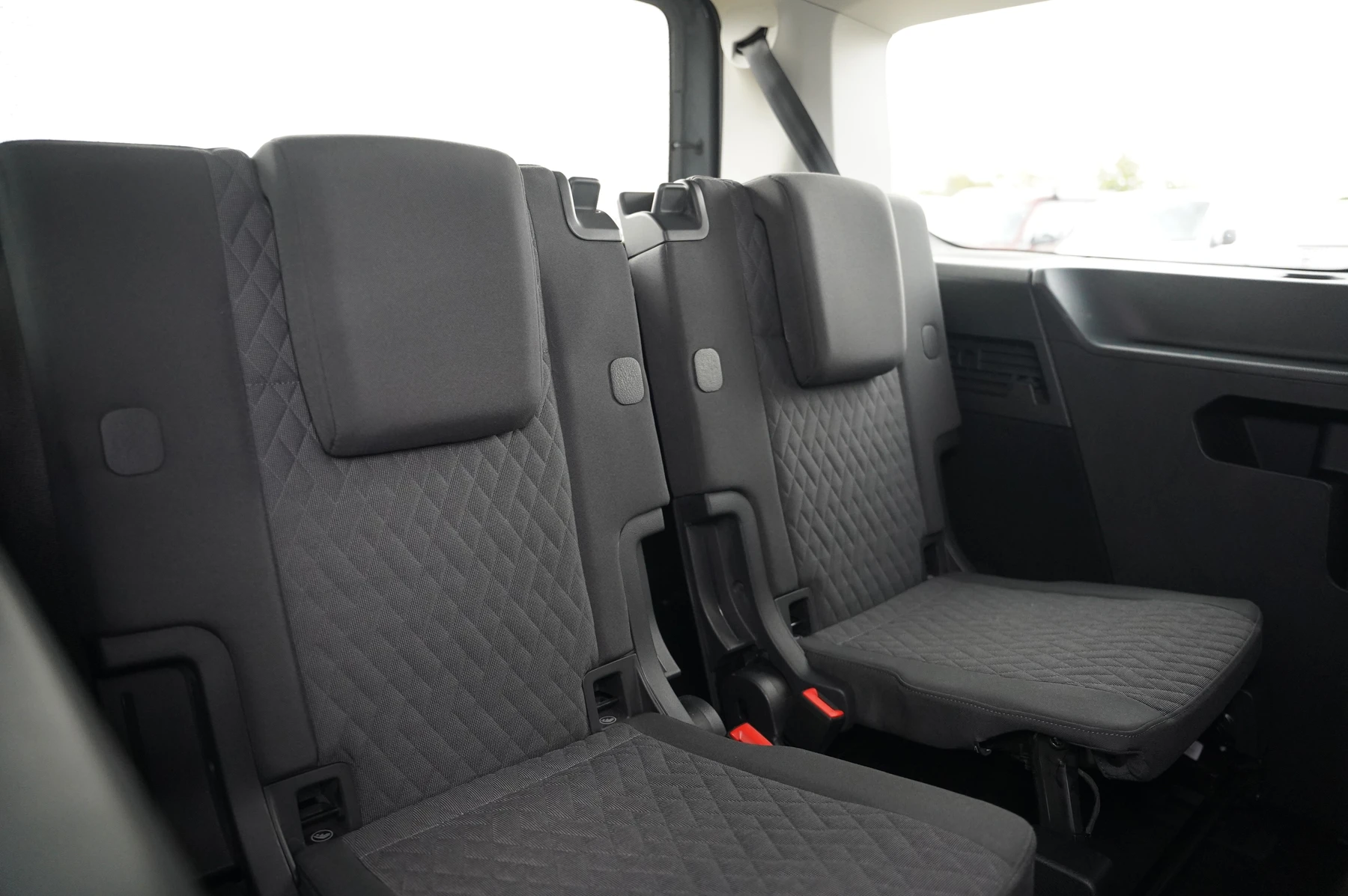 Volkswagen-Caddy-image-11