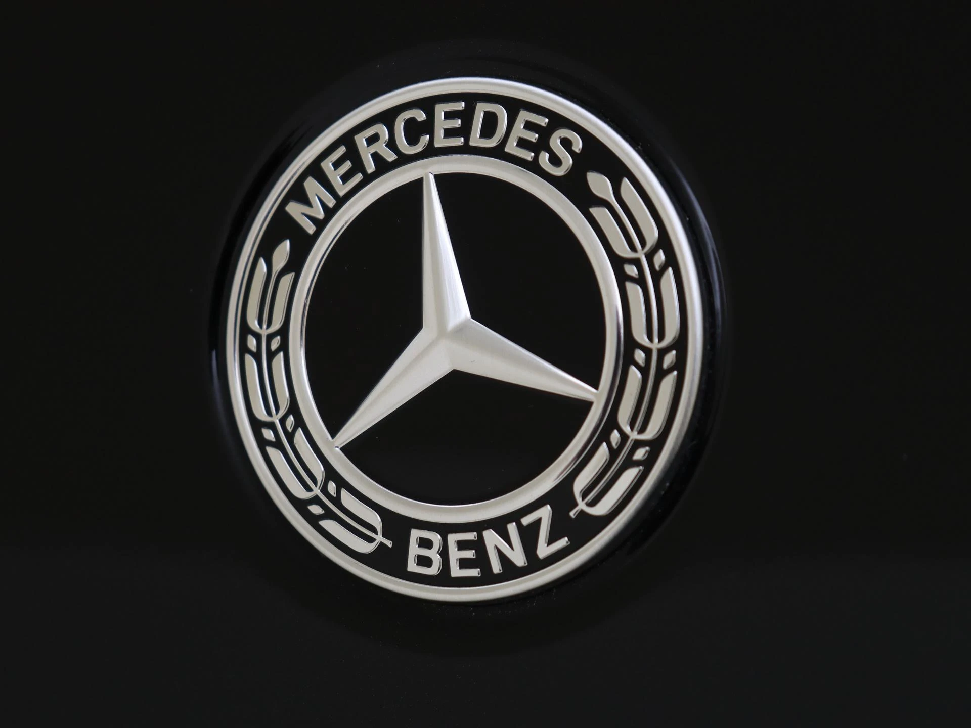 Mercedes-Benz GLA 250 e 140 Years Edition