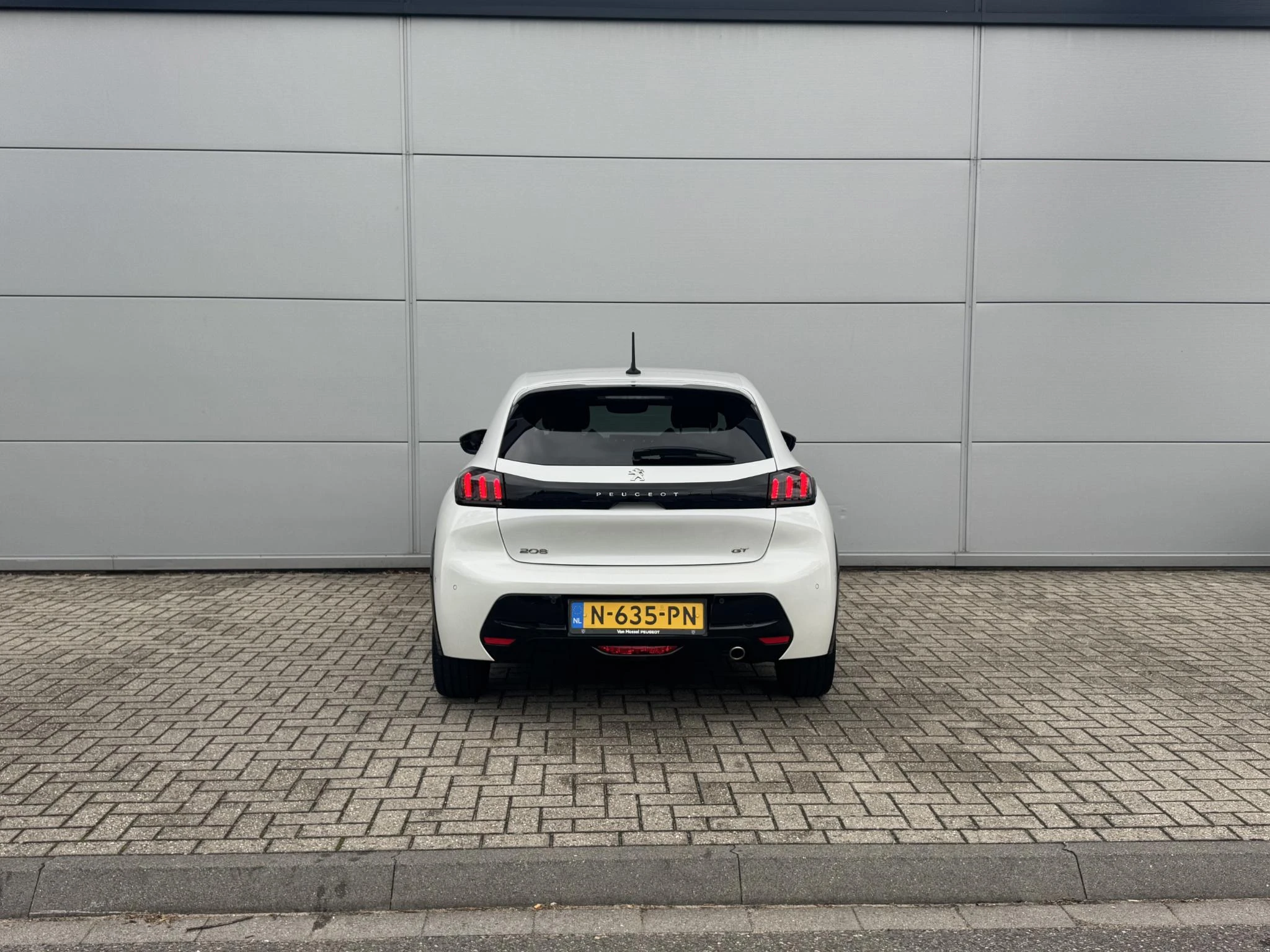 Peugeot-208-image-4