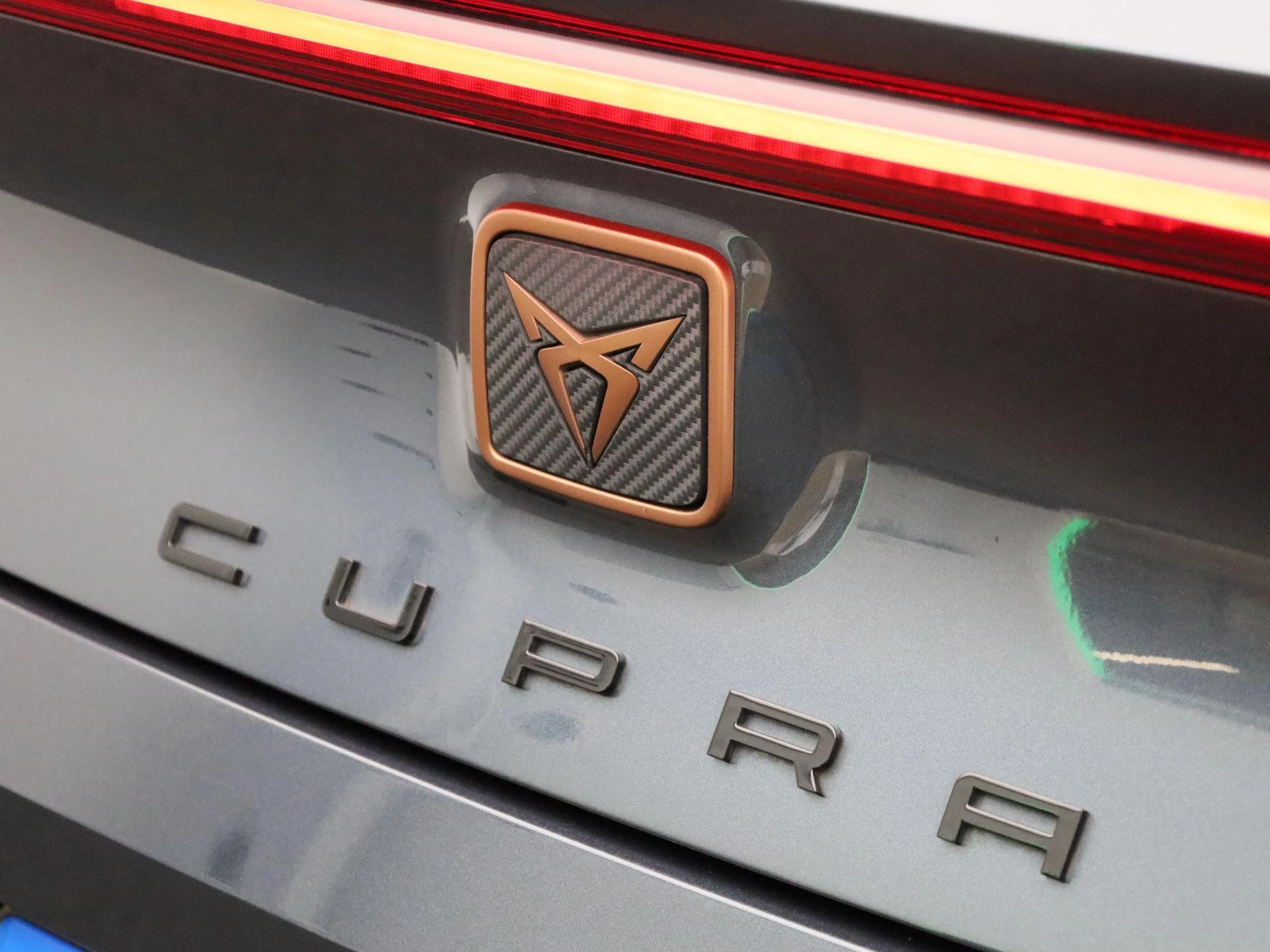 CUPRA Leon 1.4 e-Hybrid VZ Business