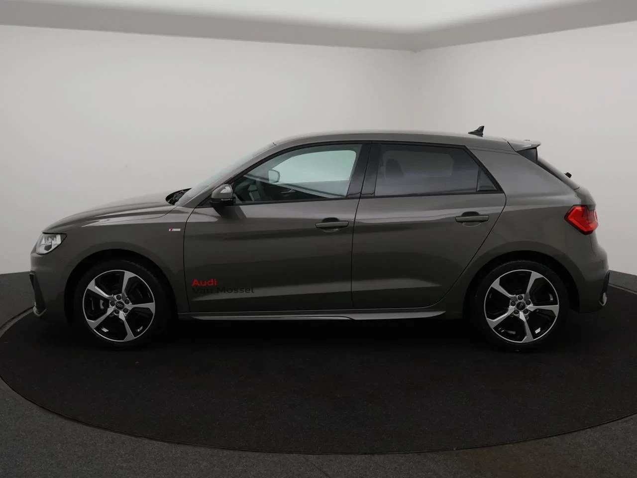 Audi-A1 Sportback-image-11