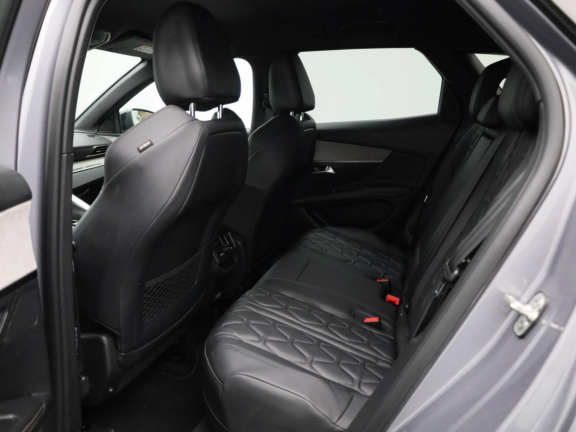 Peugeot 3008 1.6 HYBRID4 300 e-Auto8 GT
