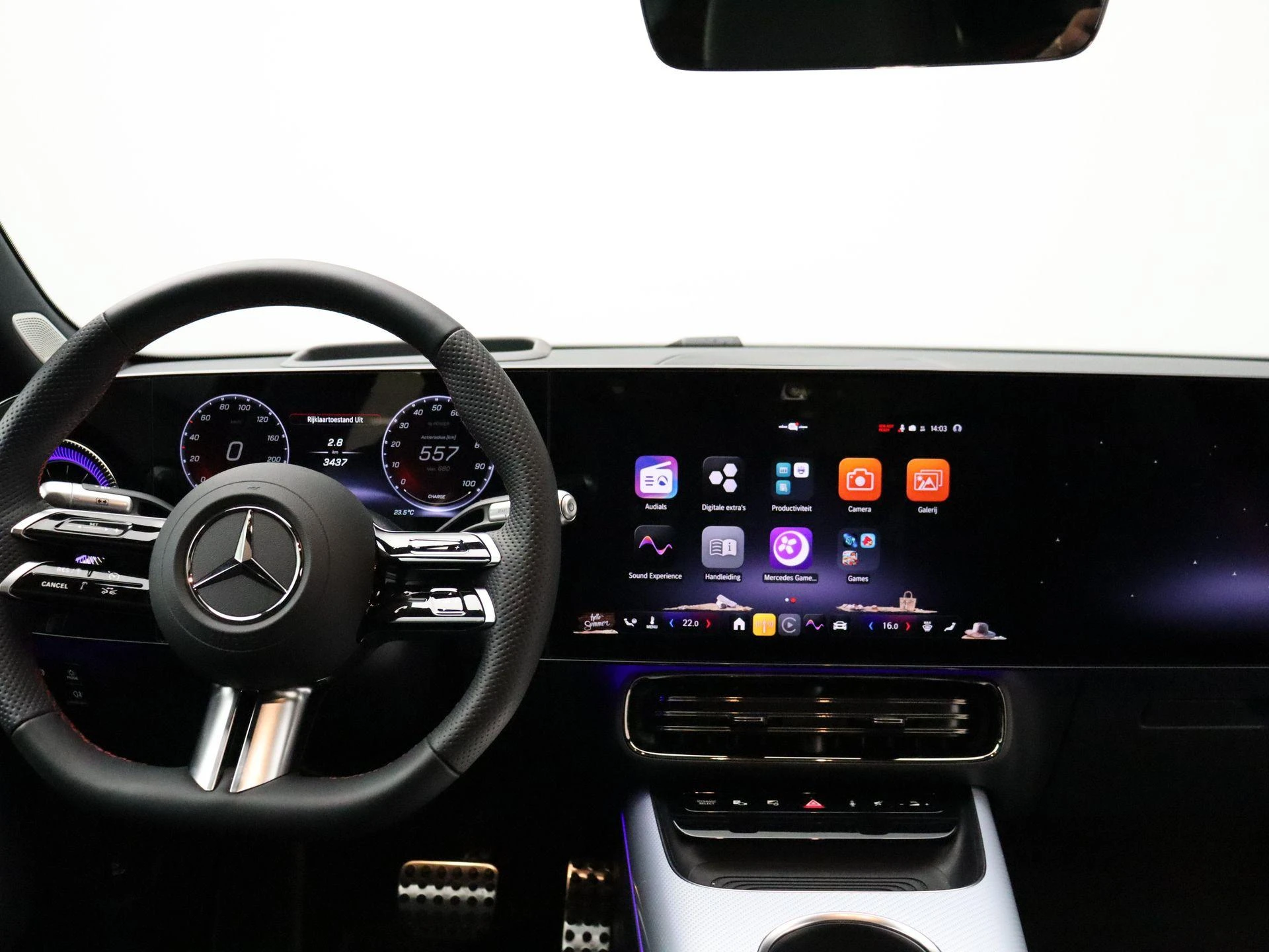 Mercedes-Benz-CLA-image-22