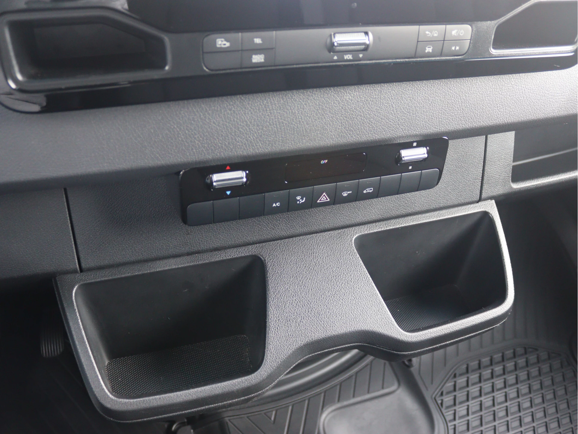 Mercedes-Benz-Sprinter-image-10