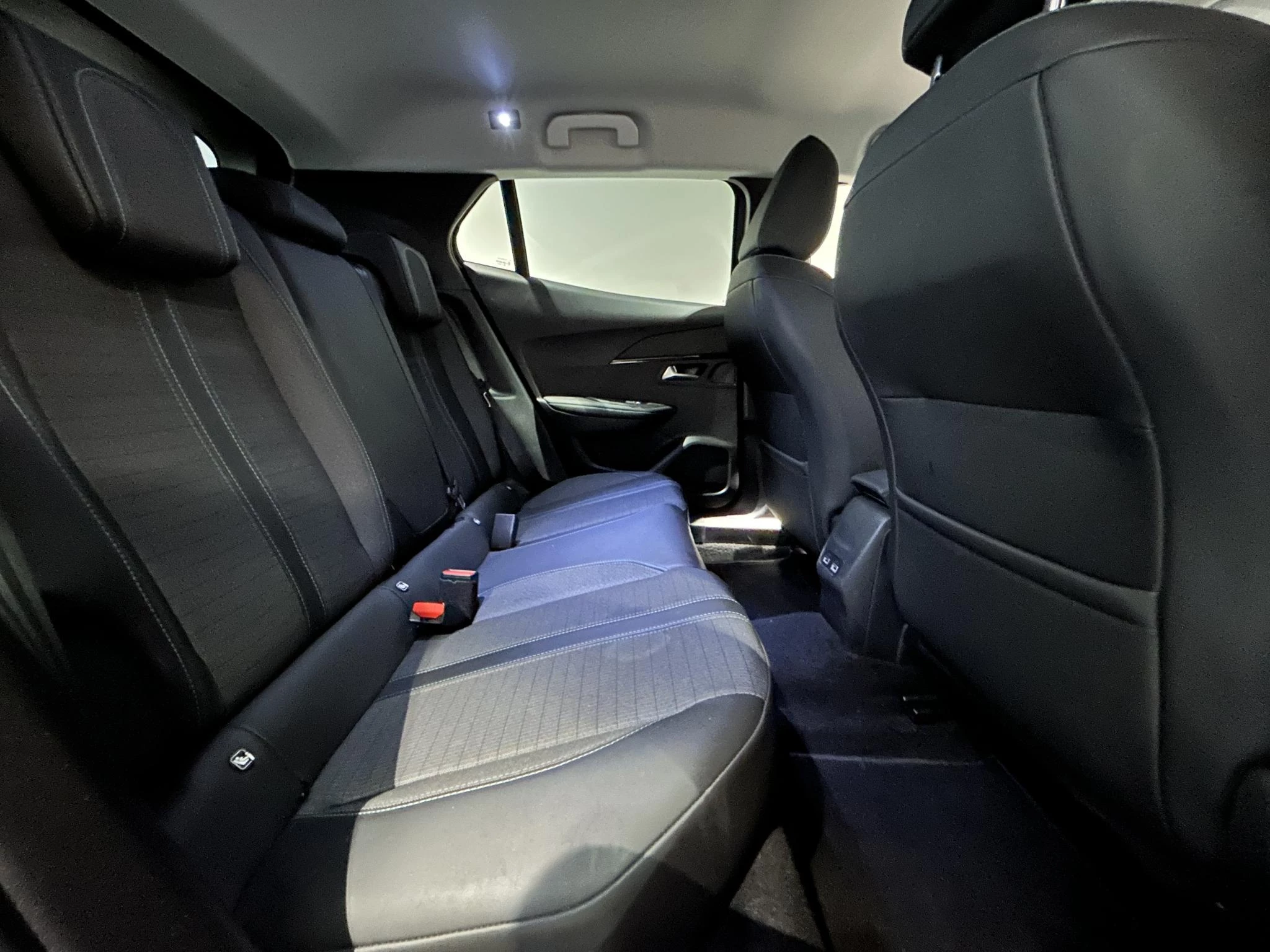Peugeot 2008 1.2 PureTech Allure Pack