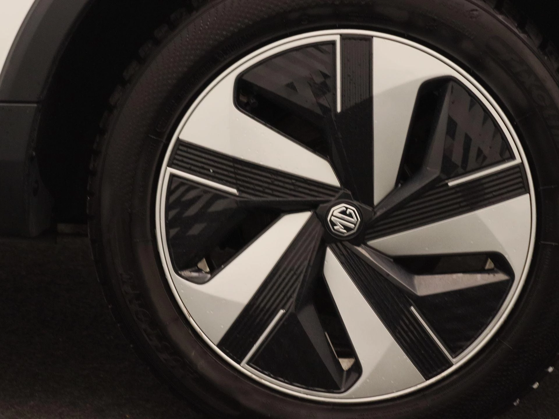 MG ZS EV Long Range Luxury 70 kWh