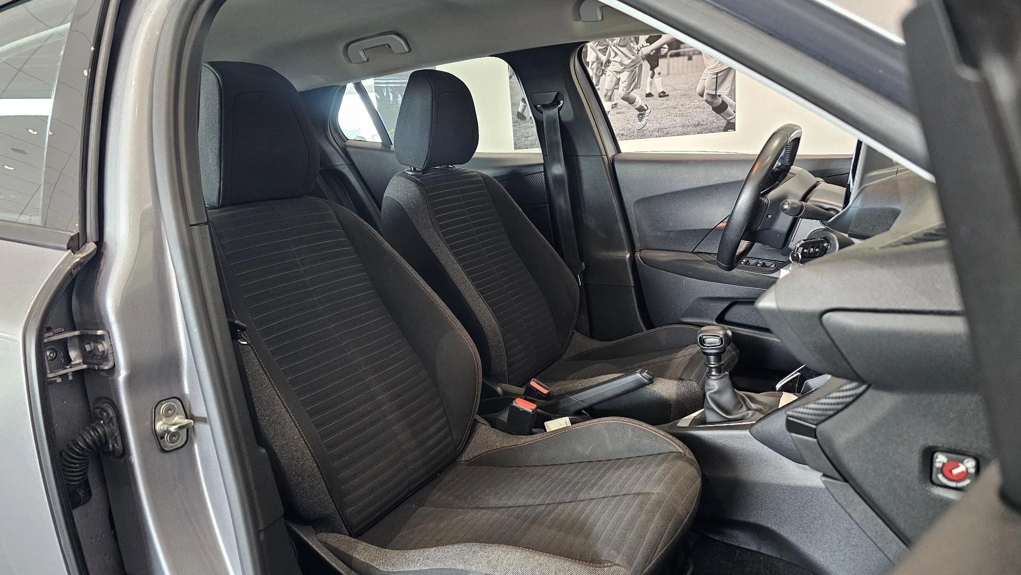 Peugeot-2008-image-8