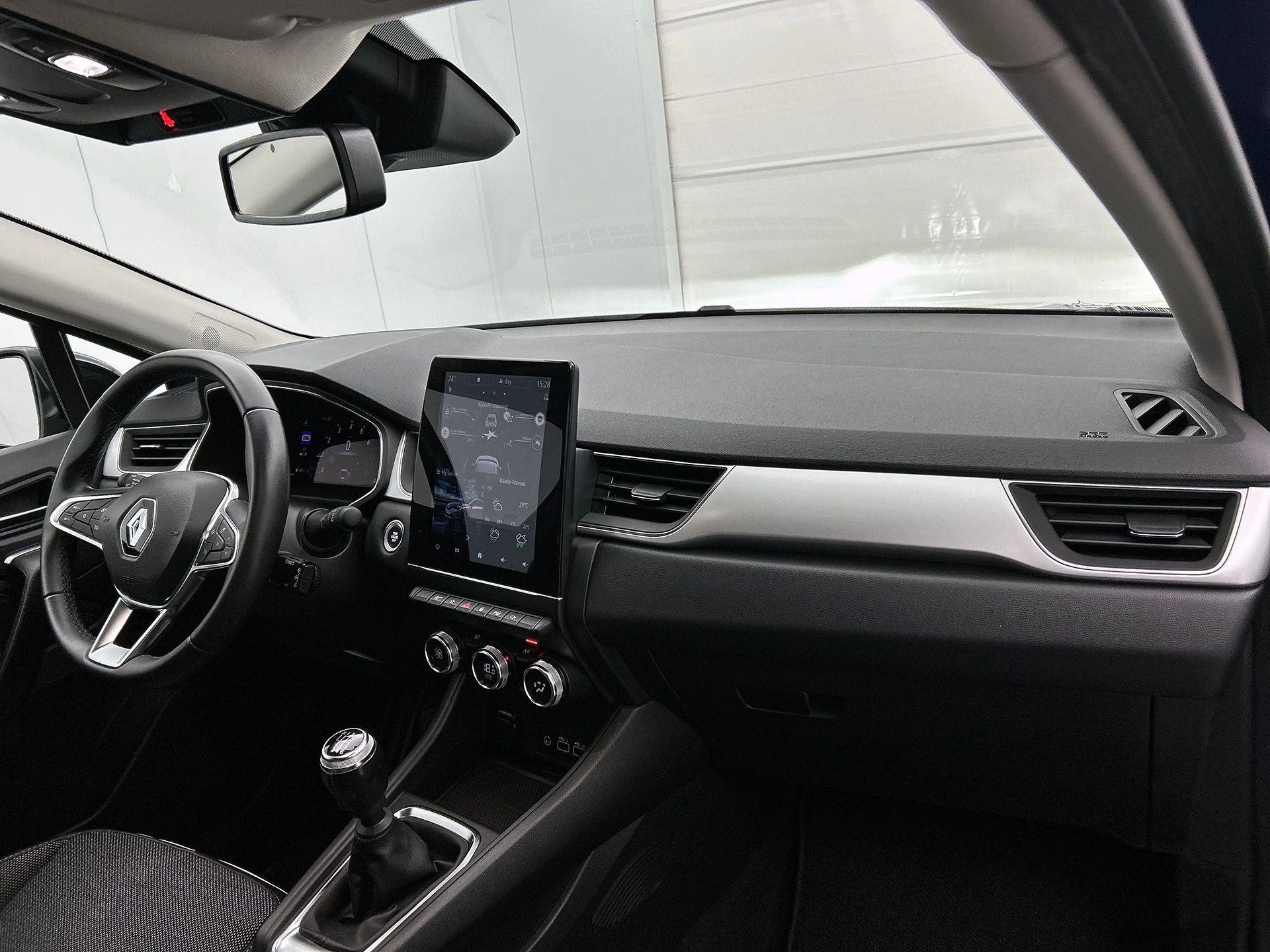 Renault-Captur-image-18