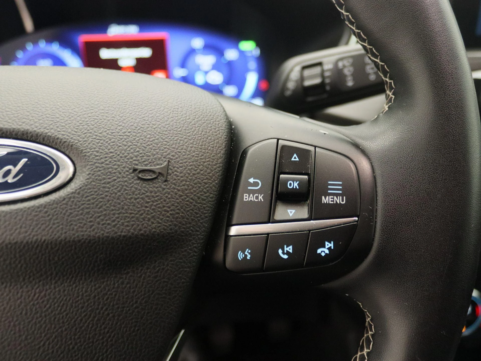 Ford-Kuga-image-18
