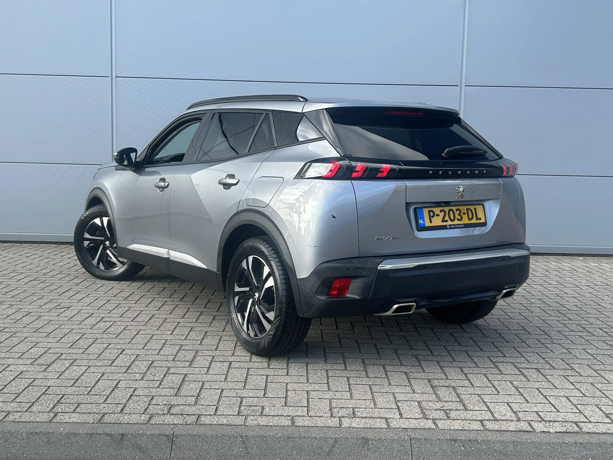 Peugeot-2008-image-3