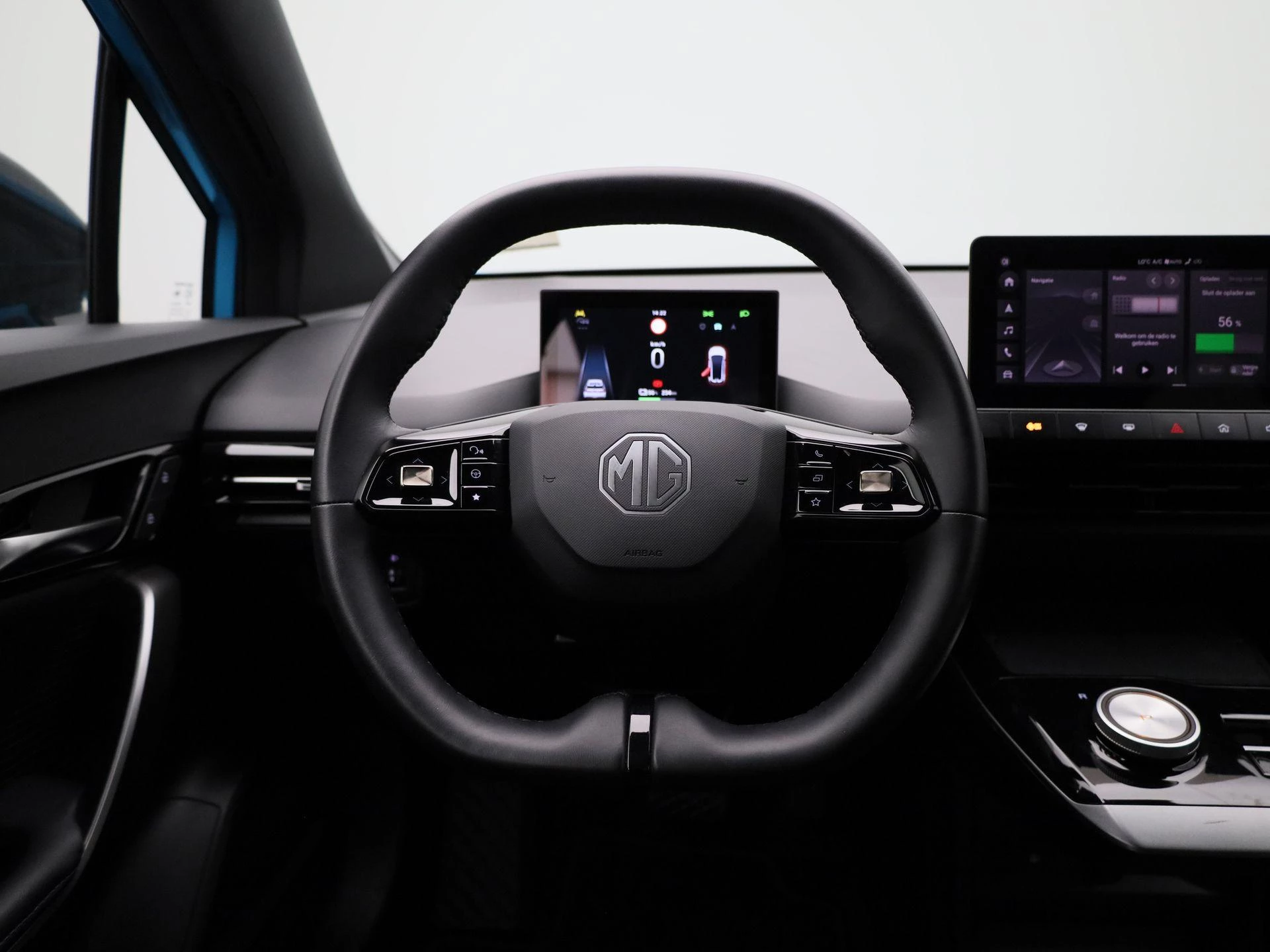 MG MG4 64 kWh Luxury