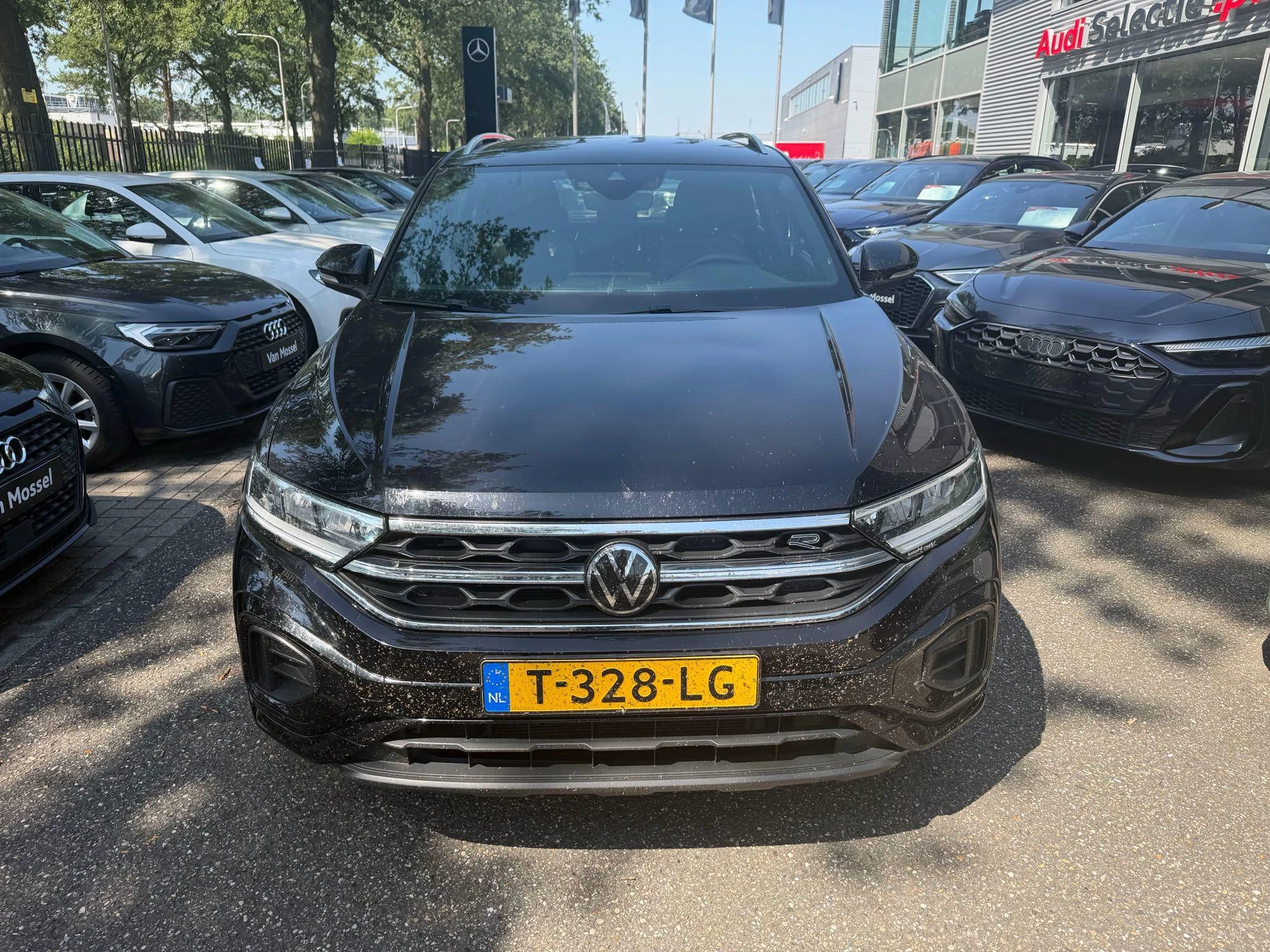 Volkswagen T-Roc 1.0 TSI R-Line | 110 PK |