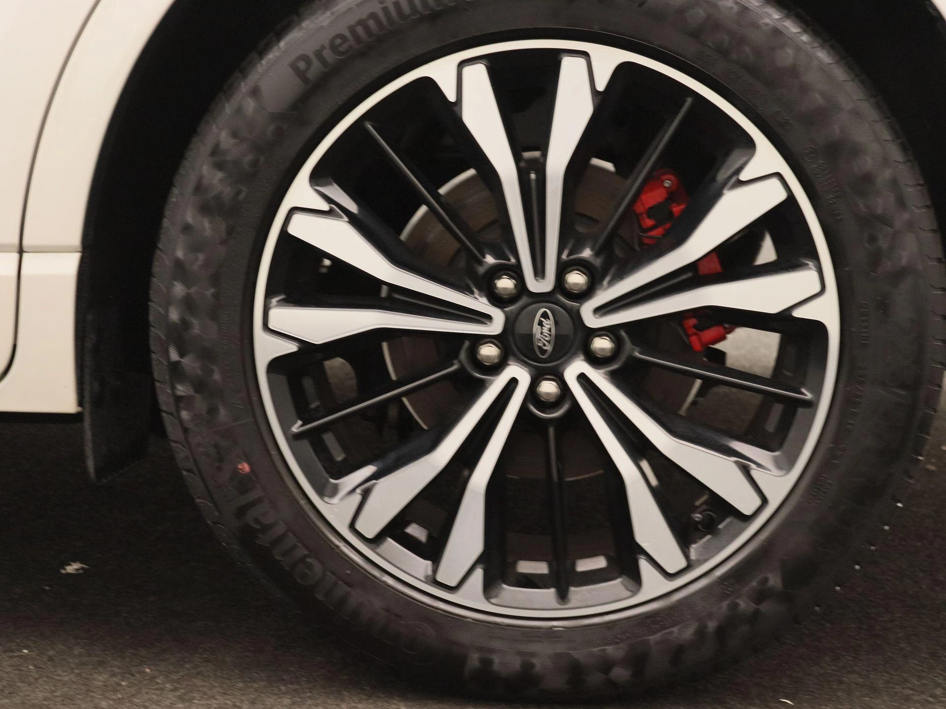 Ford-Kuga-image-18