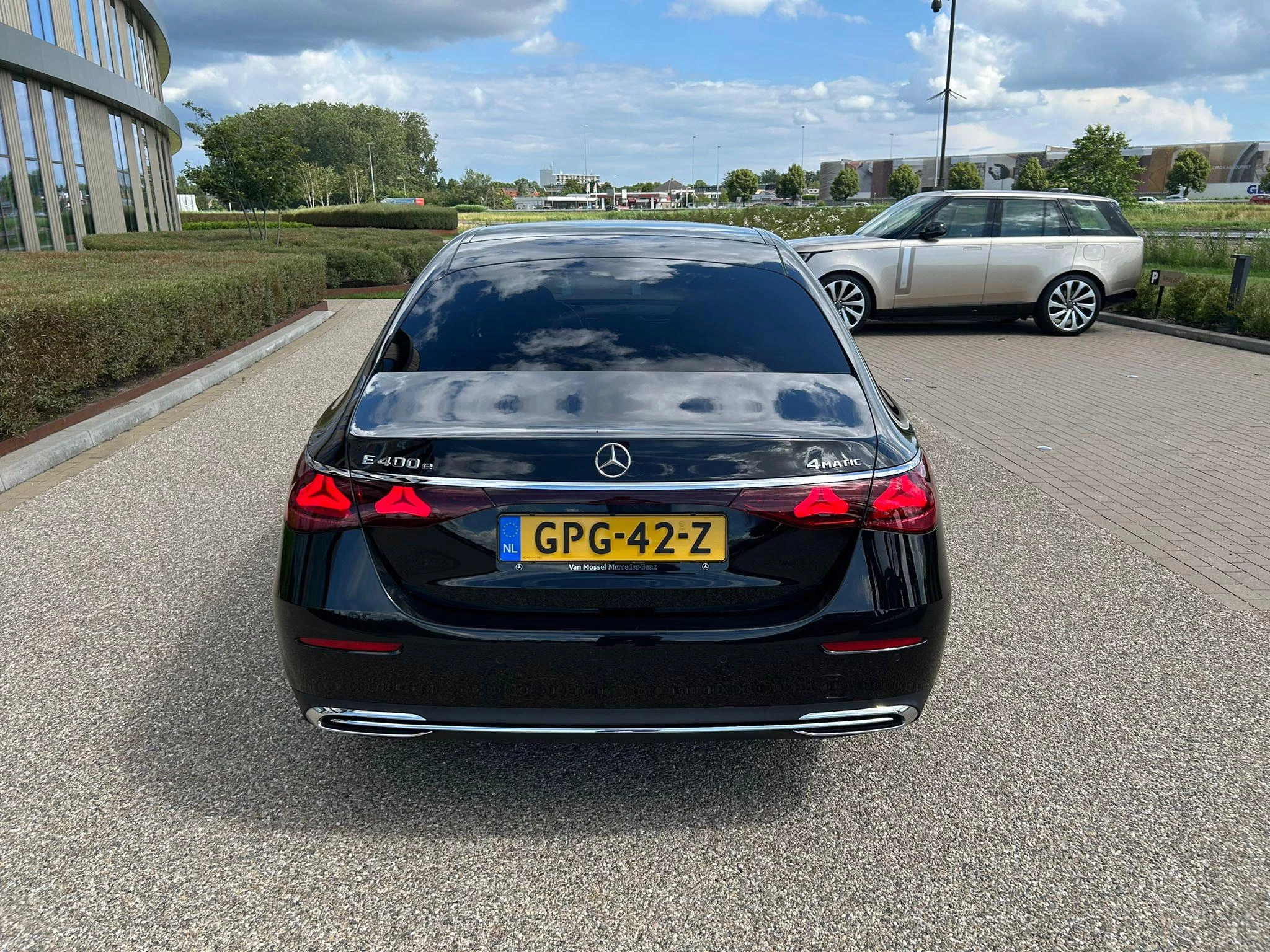 Mercedes-Benz E-Klasse 400 e 4MATIC Exclusive Line