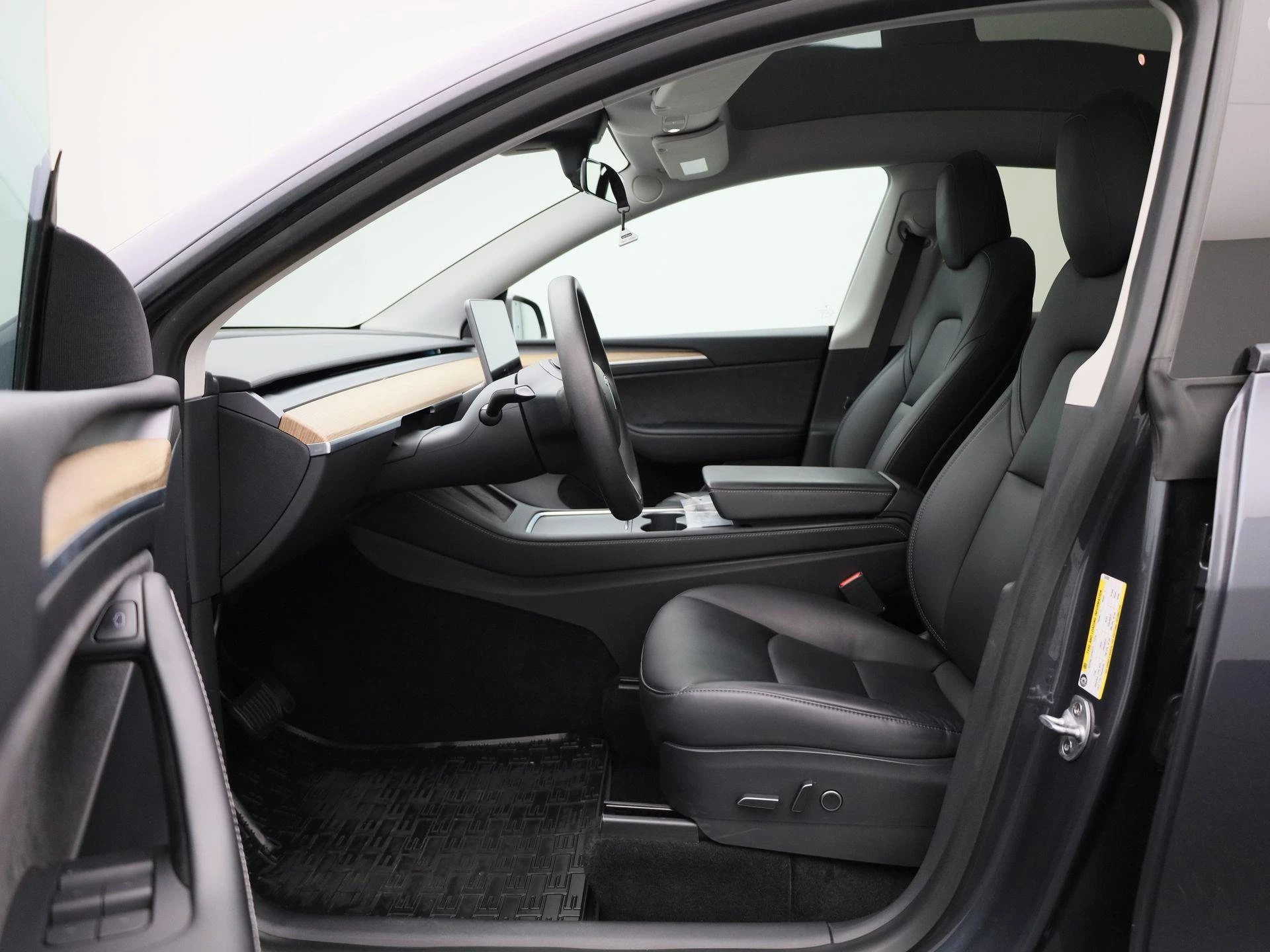 Tesla Model Y Long Range Dual Motor AWD
