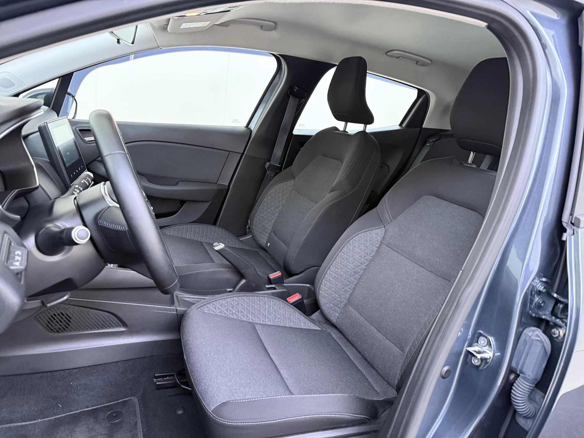 Renault-Clio-image-10