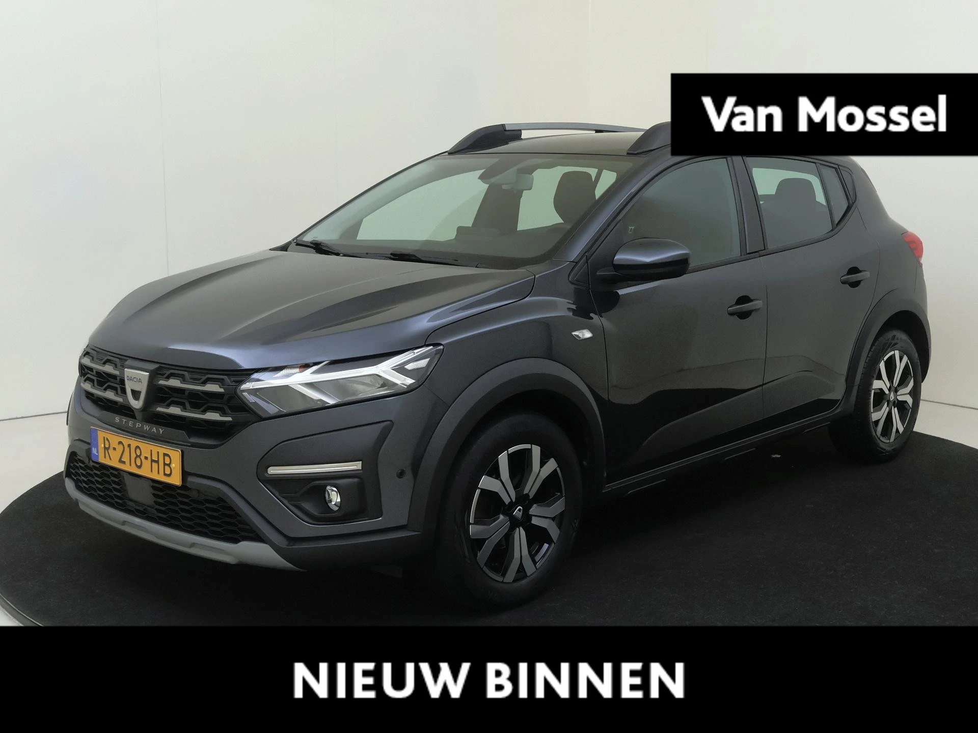 Dacia-Sandero Stepway-image-0
