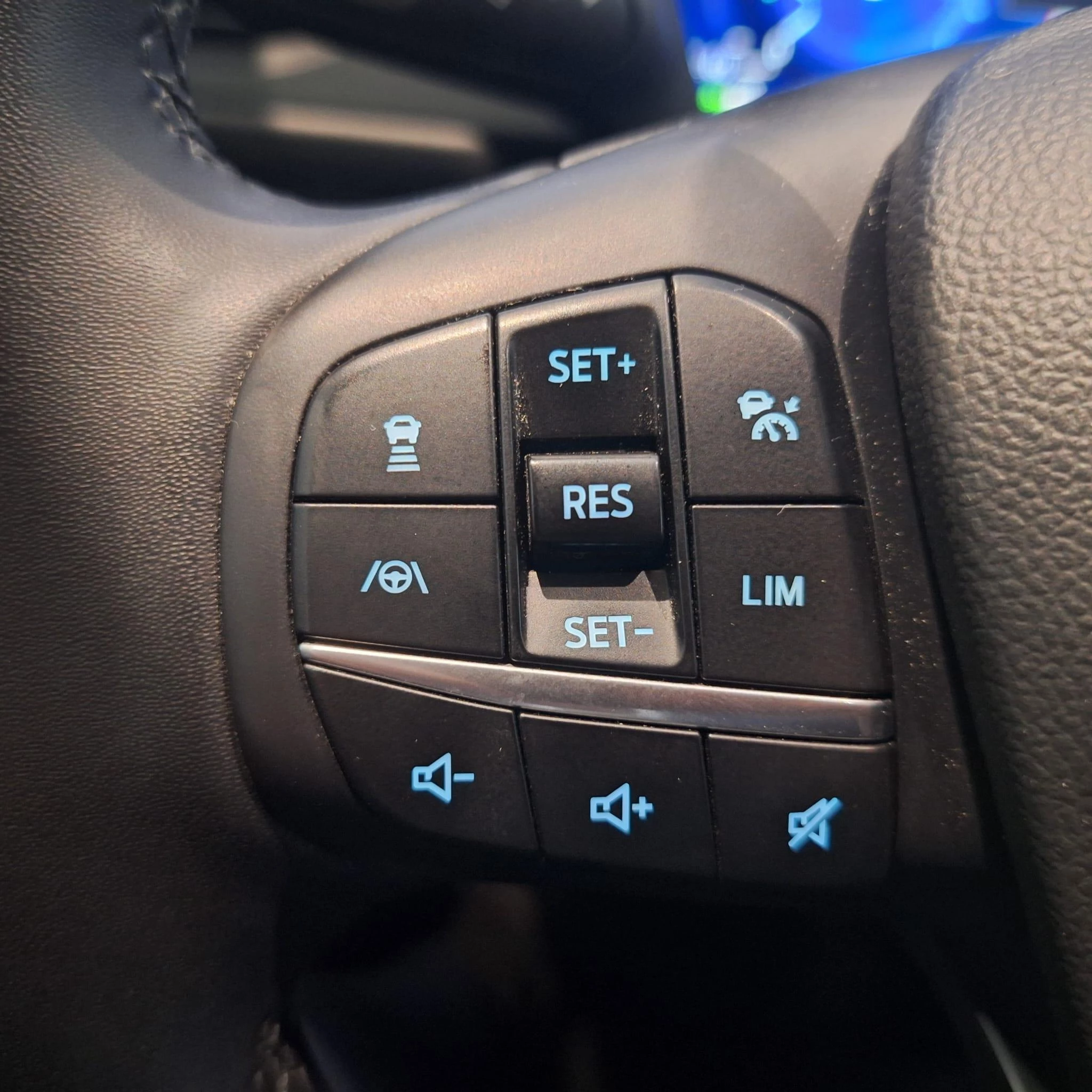 Ford-Kuga-image-12