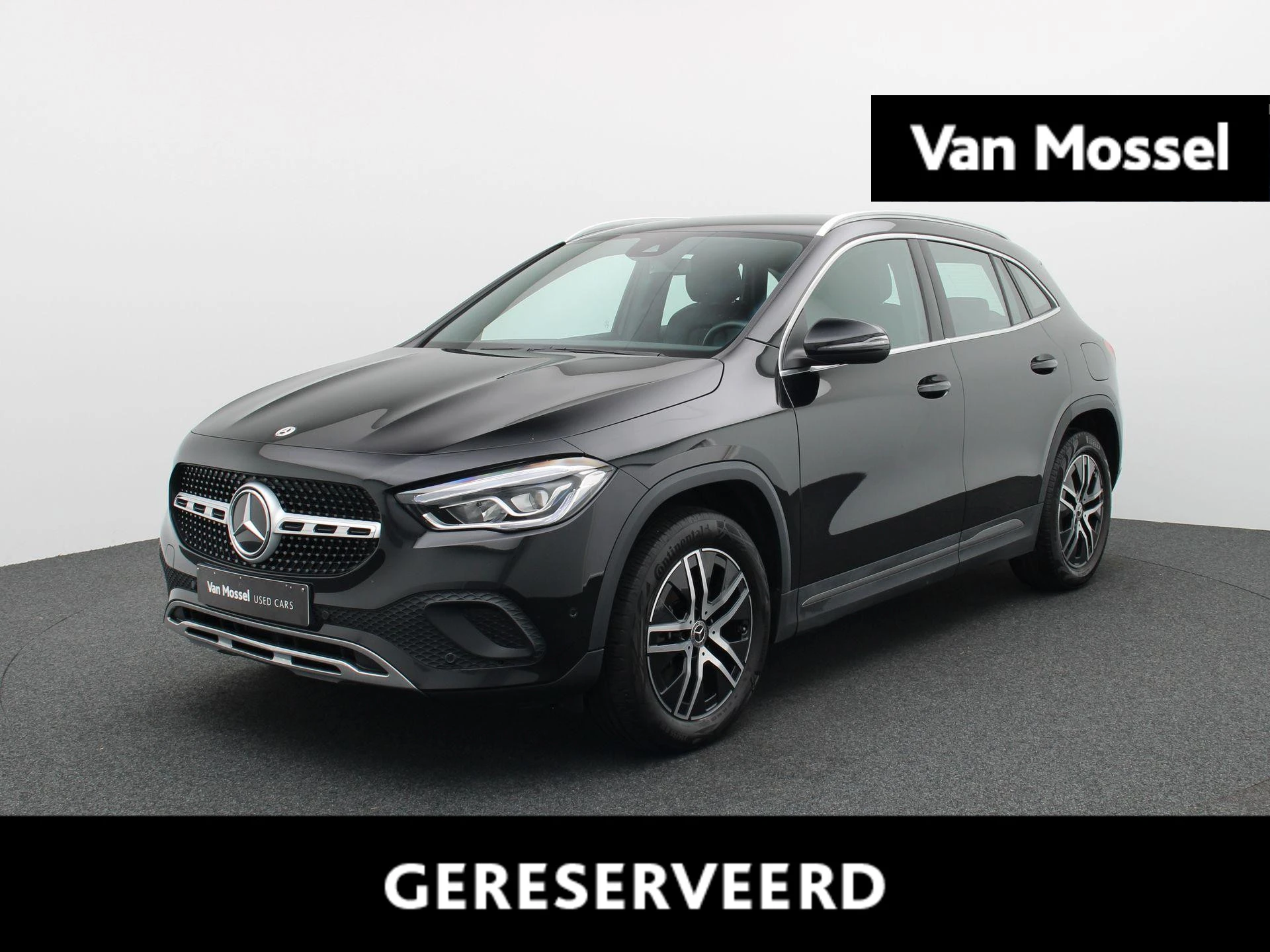 Mercedes-Benz-GLA-image-0