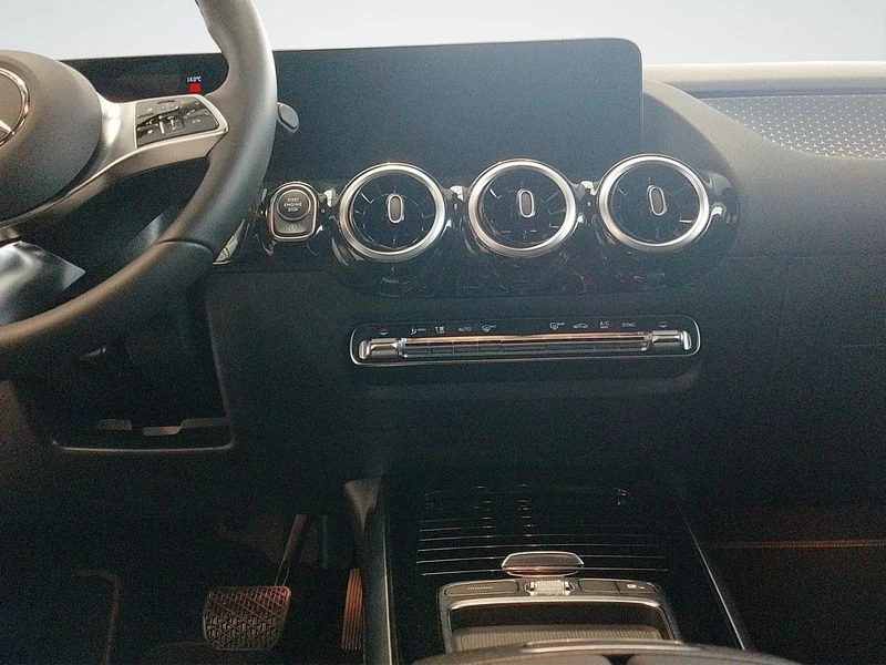 Mercedes-Benz GLA 200 d PROGRESSIVE AHK MBUX SHZ KLIMA LED ProgressiveH247 GLA 200 d PROGRESSIVE AHK MBUX SHZ KLIMA LED Progressive