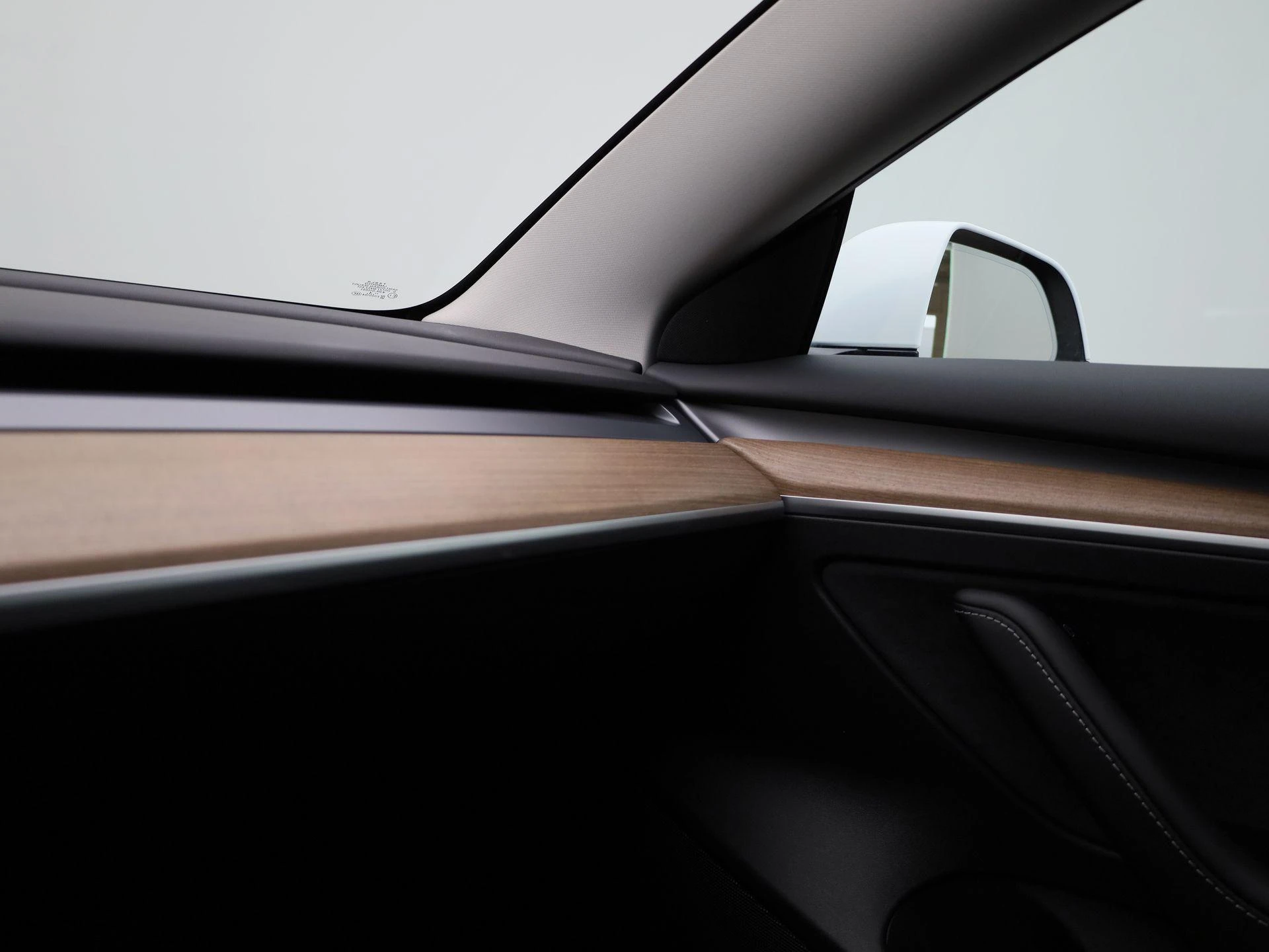 Tesla-Model 3-image-30