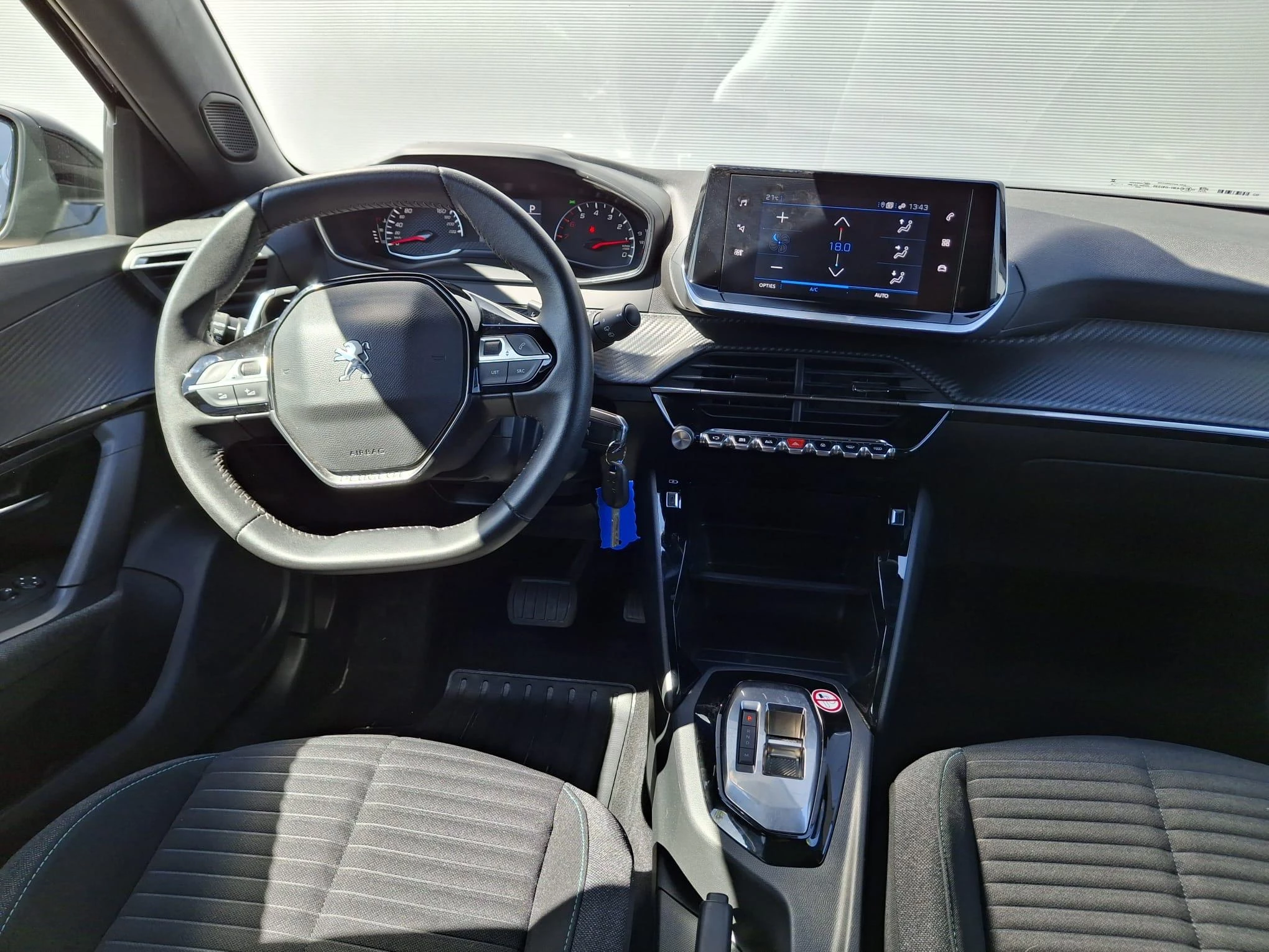 Peugeot-2008-image-9