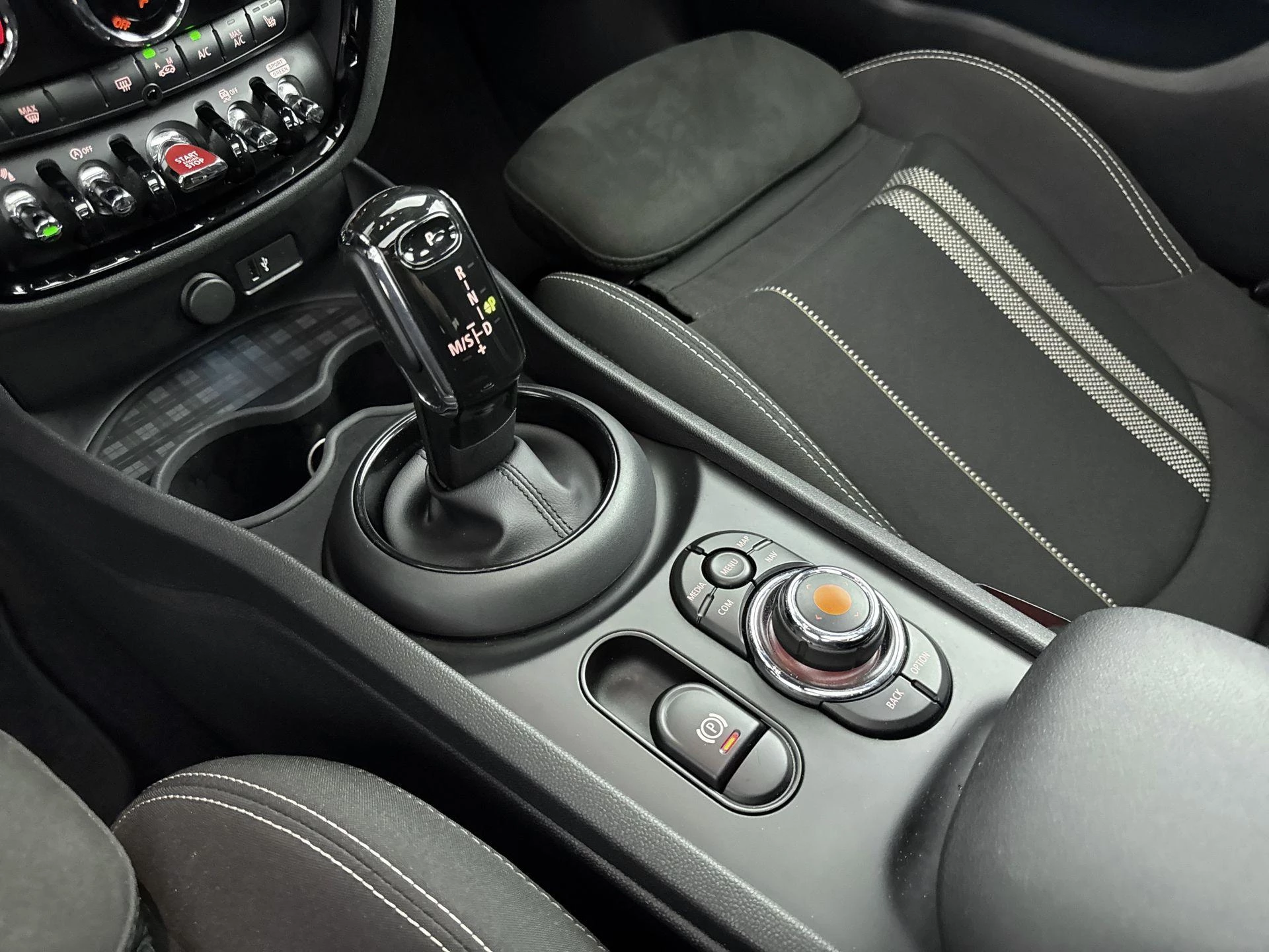 MINI-Clubman-image-13