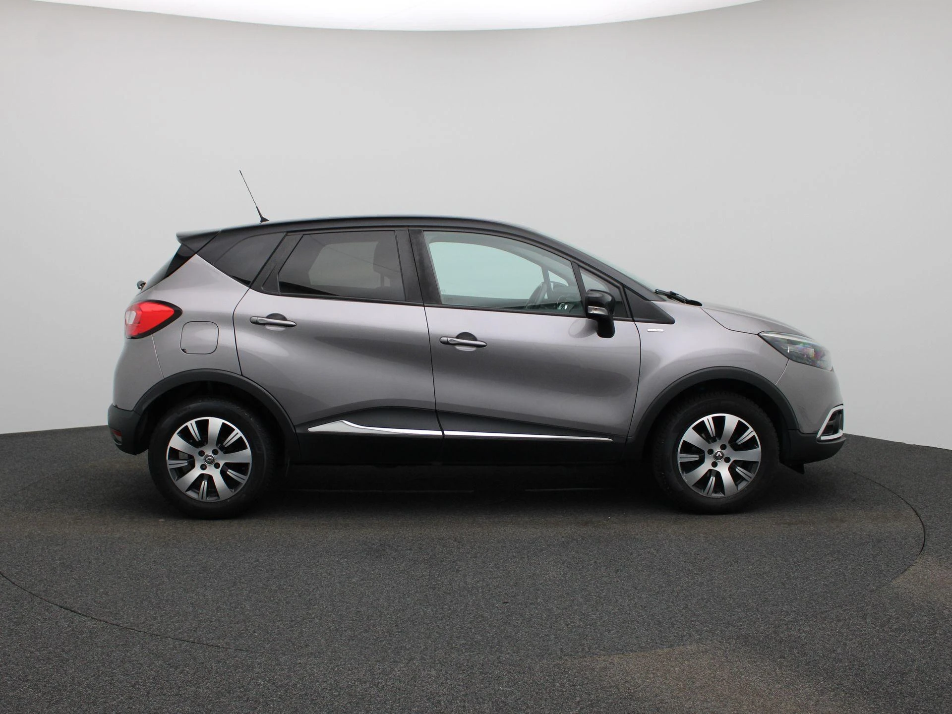 Renault-Captur-image-5