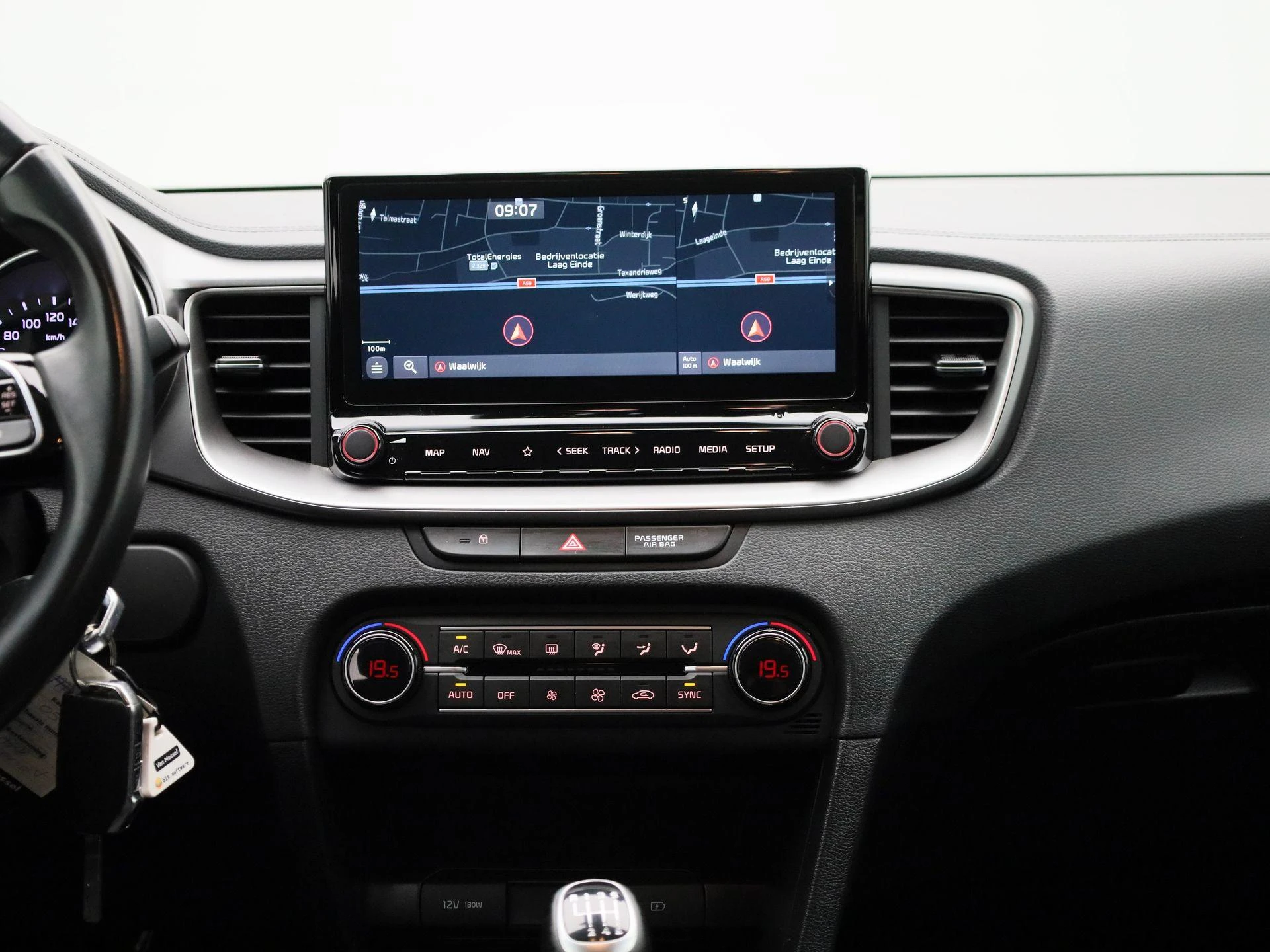 Kia-Ceed Sportswagon-image-9
