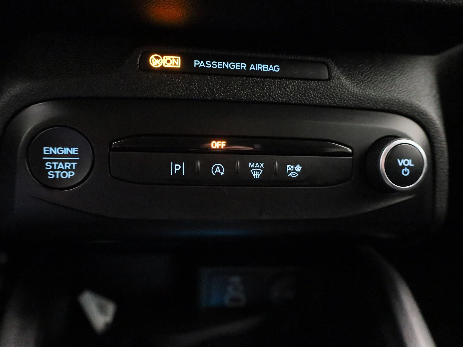 Ford Focus Wagon 1.0 EcoBoost Hybrid Titanium