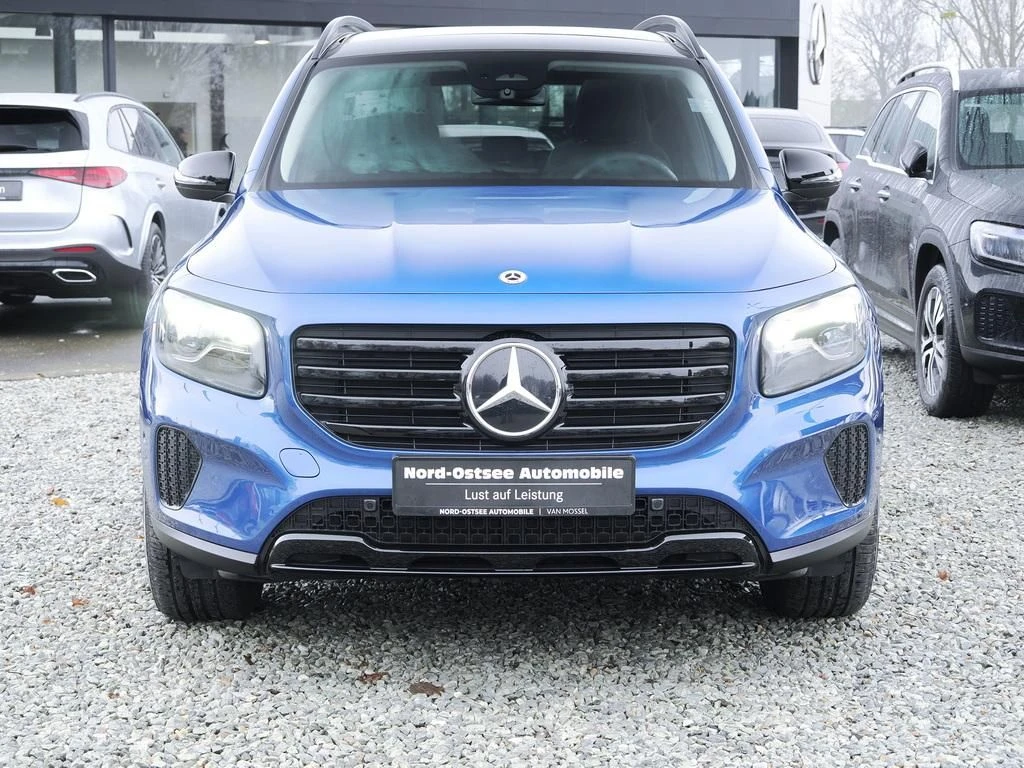 Mercedes-Benz-GLB 200 d-image-2