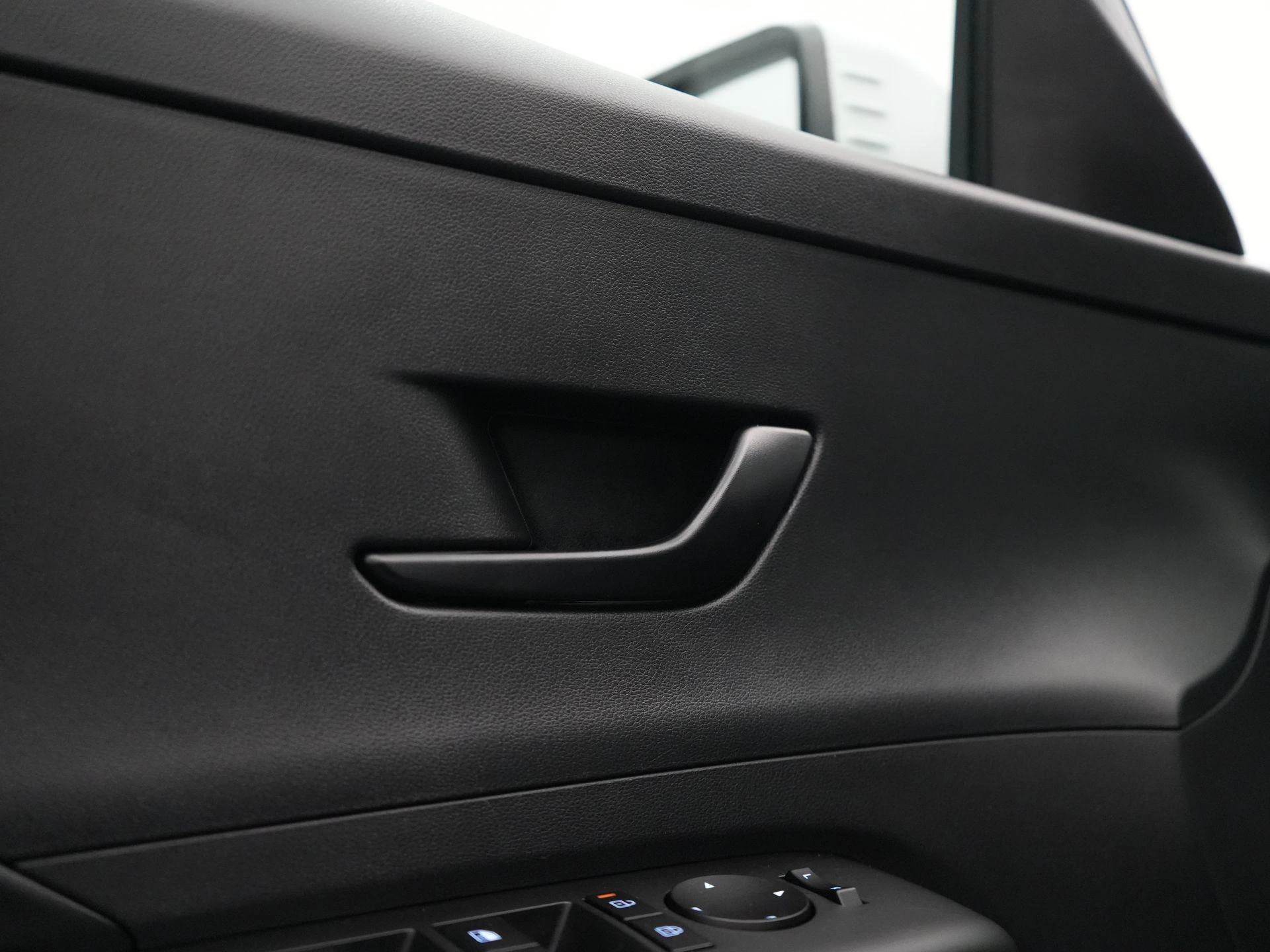Hyundai-Kona-image-31