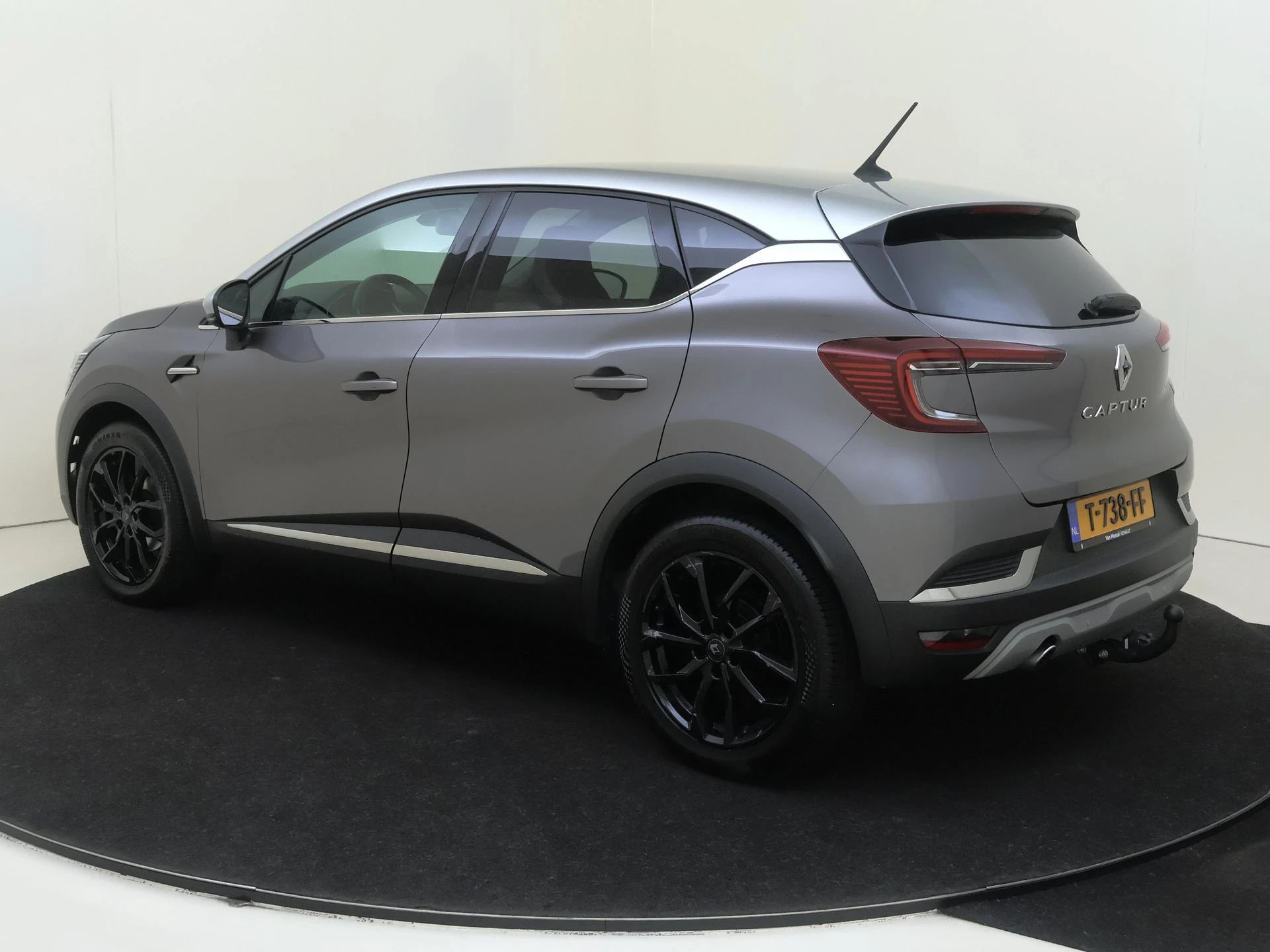 Renault-Captur-image-2