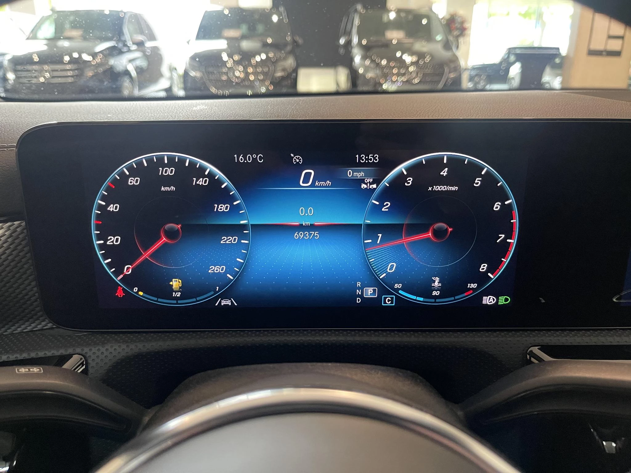 Mercedes-Benz-CLA-image-3