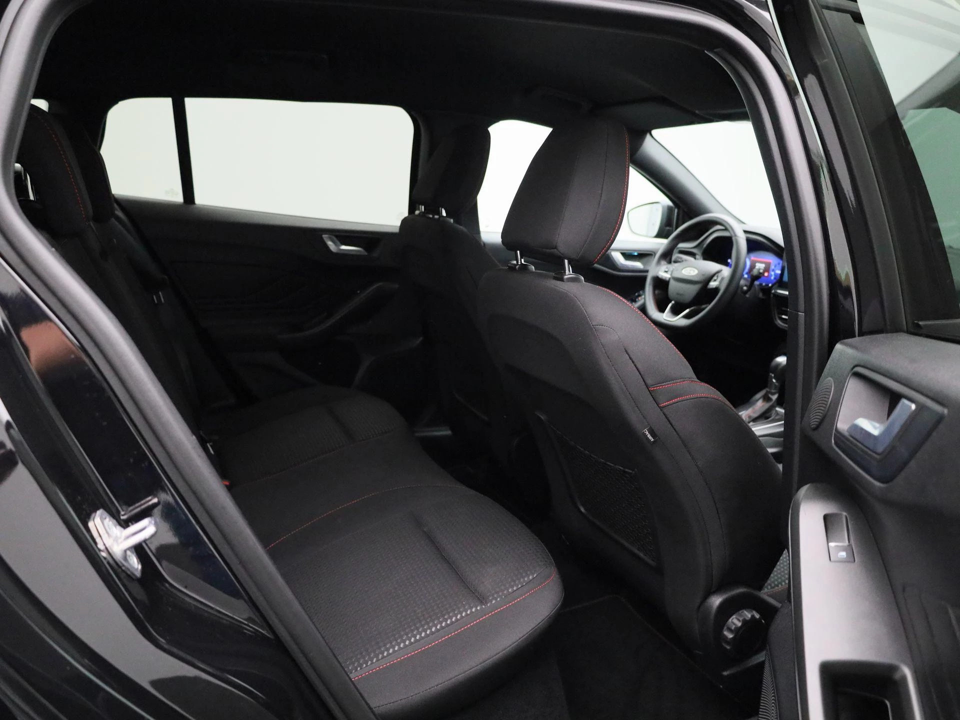 Ford Focus Wagon 1.0 EcoBoost Hybrid ST Line X