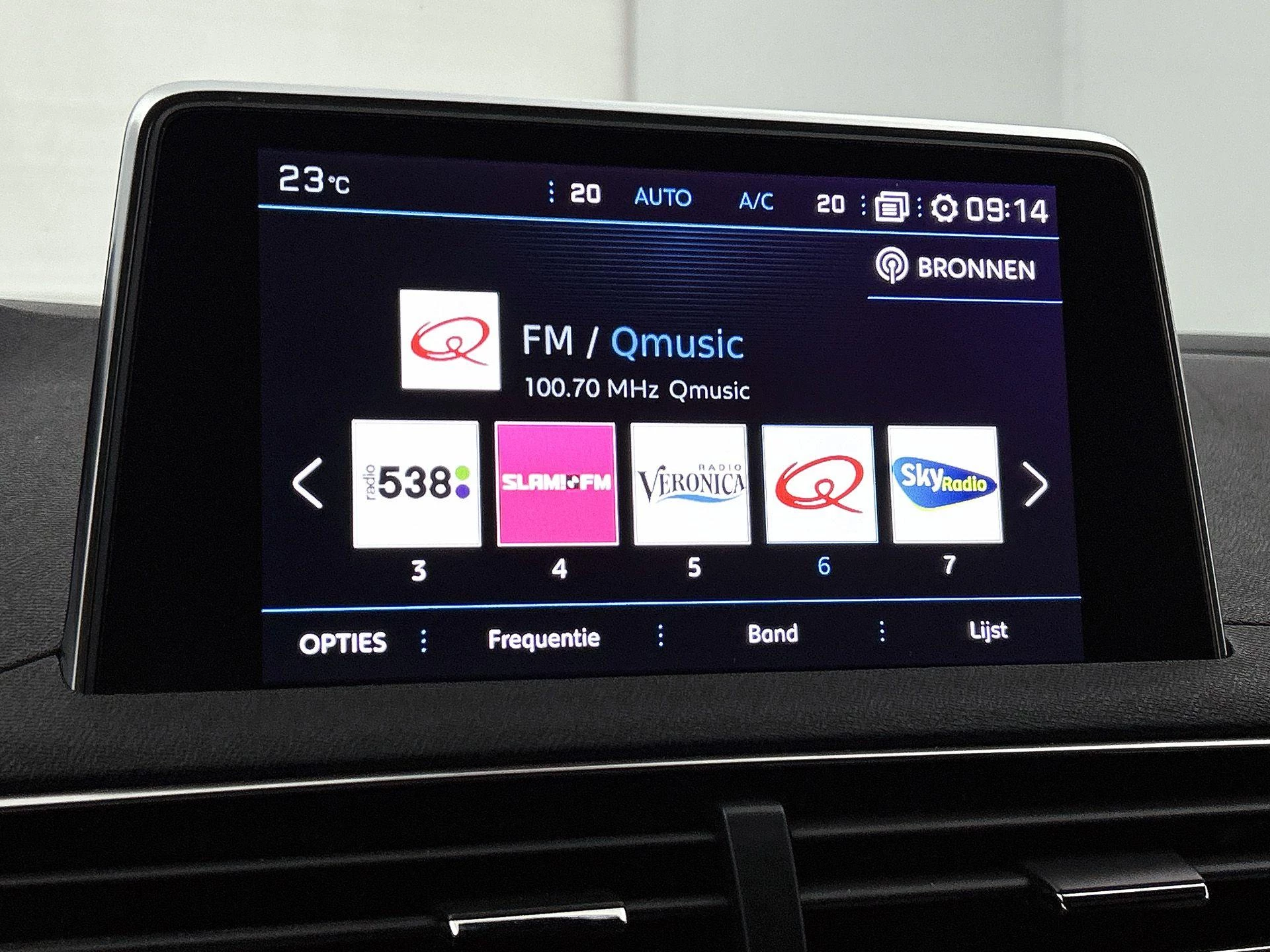 Peugeot-3008-image-6