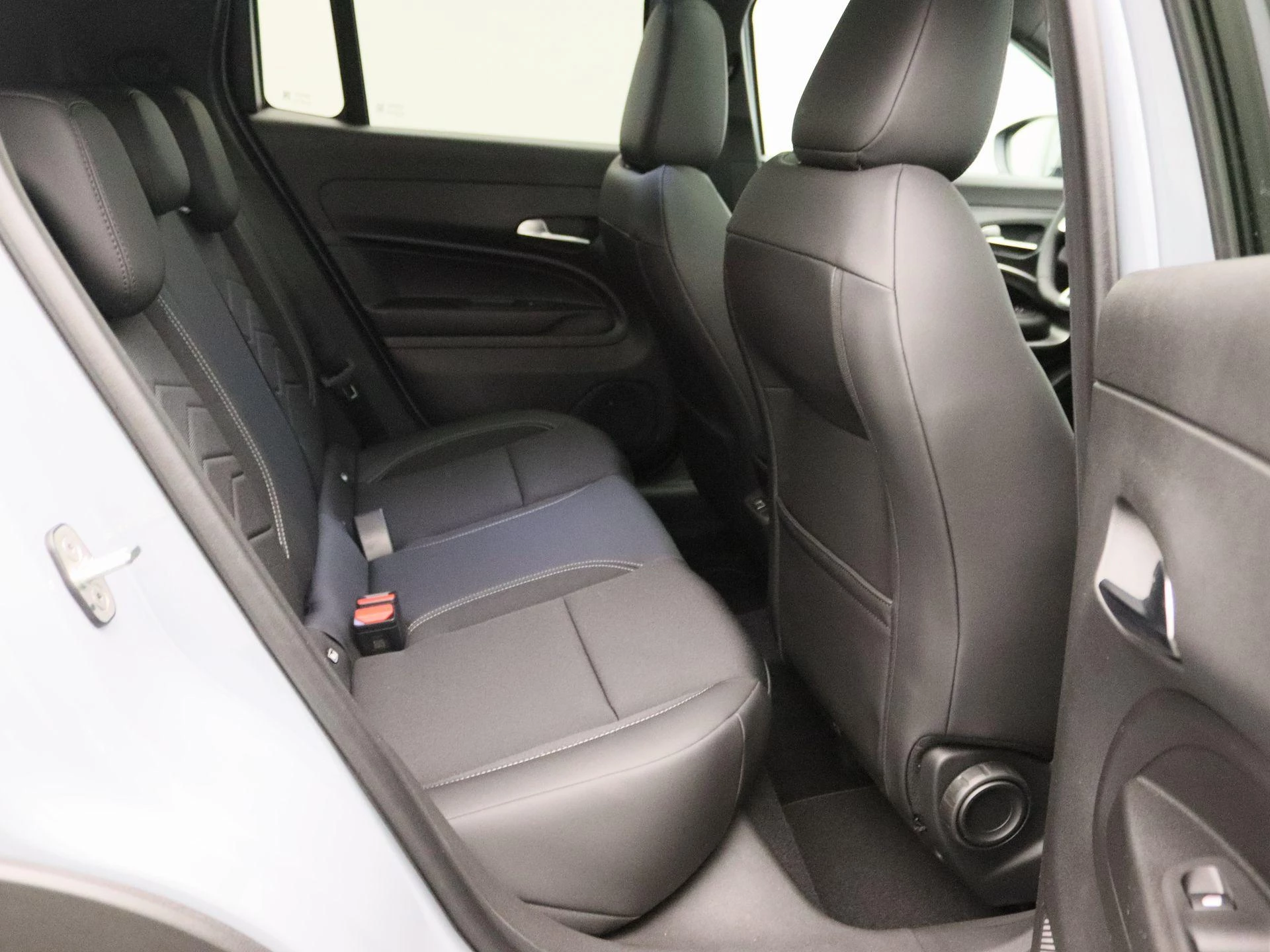 Jeep-Avenger-image-25