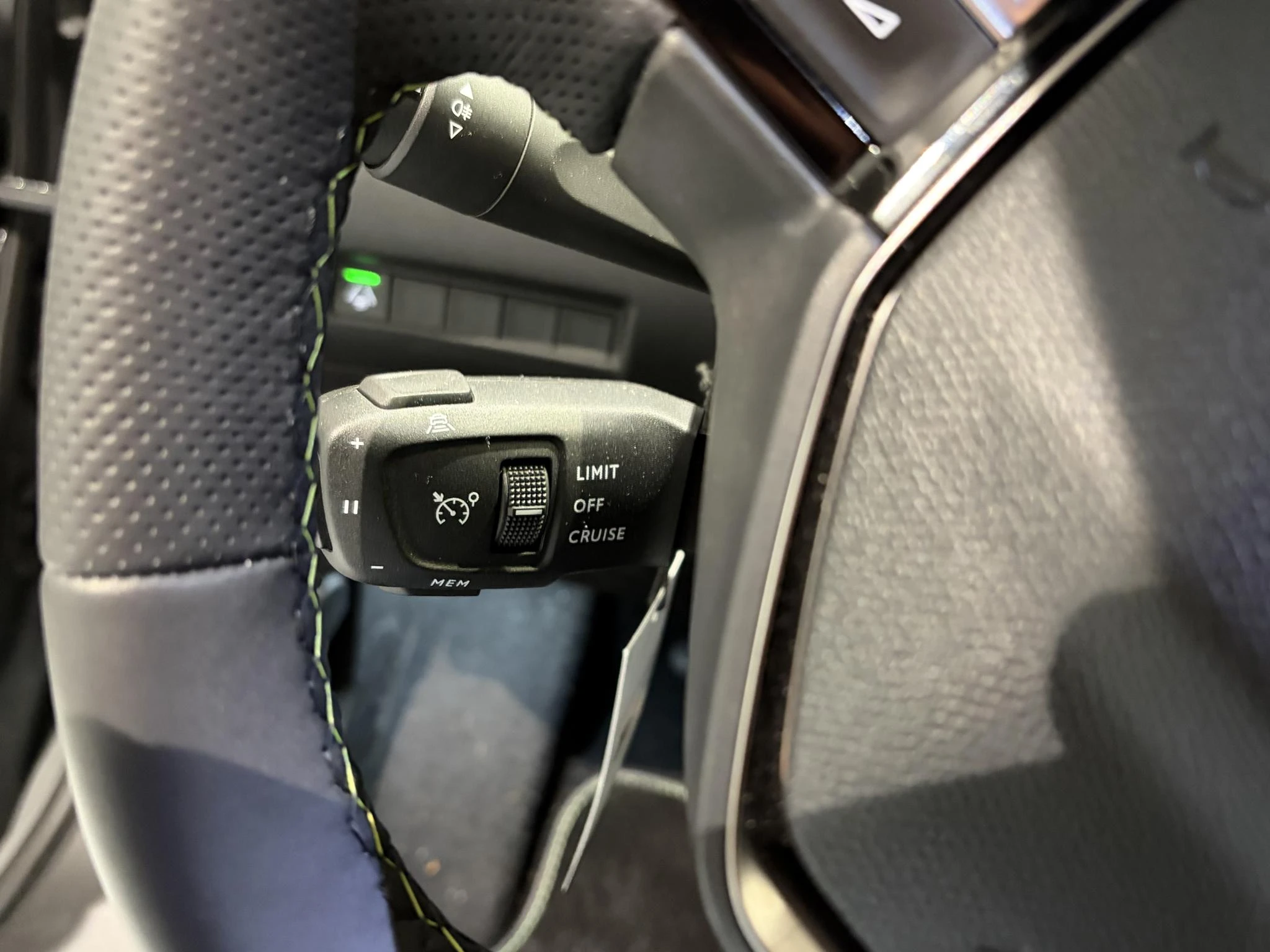 Peugeot-2008-image-12