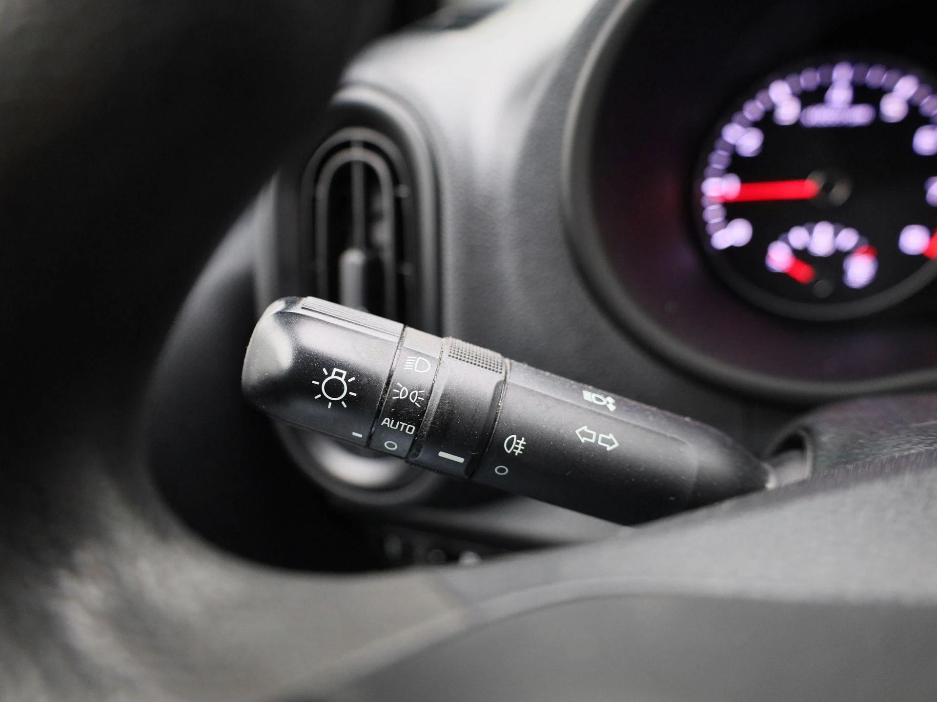 Kia-Picanto-image-18