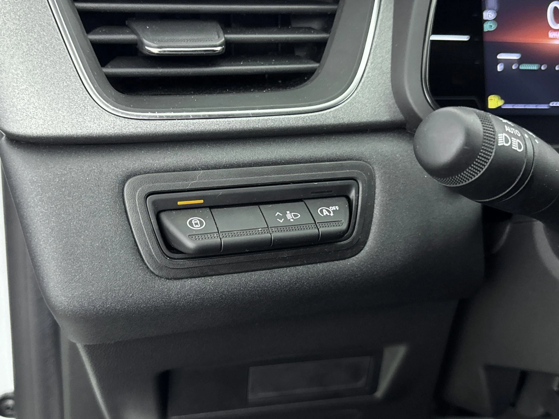 Renault-Captur-image-19