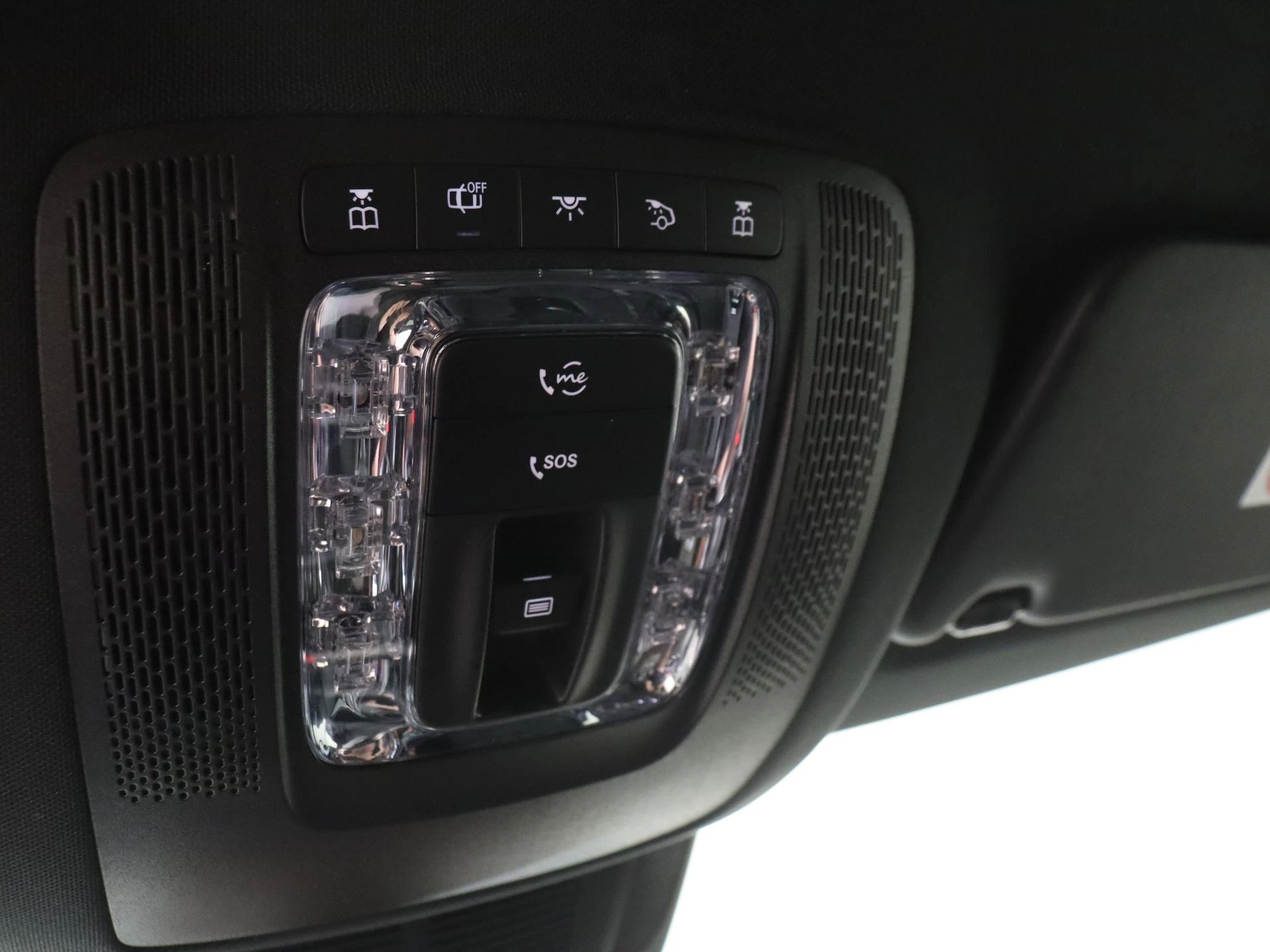 Mercedes-Benz-GLE-image-23