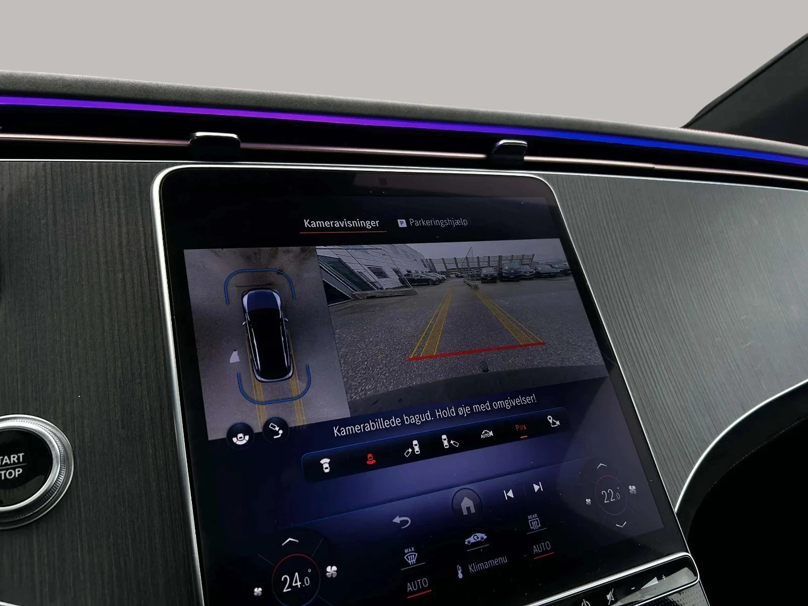 Mercedes-Benz-EQE-image-19