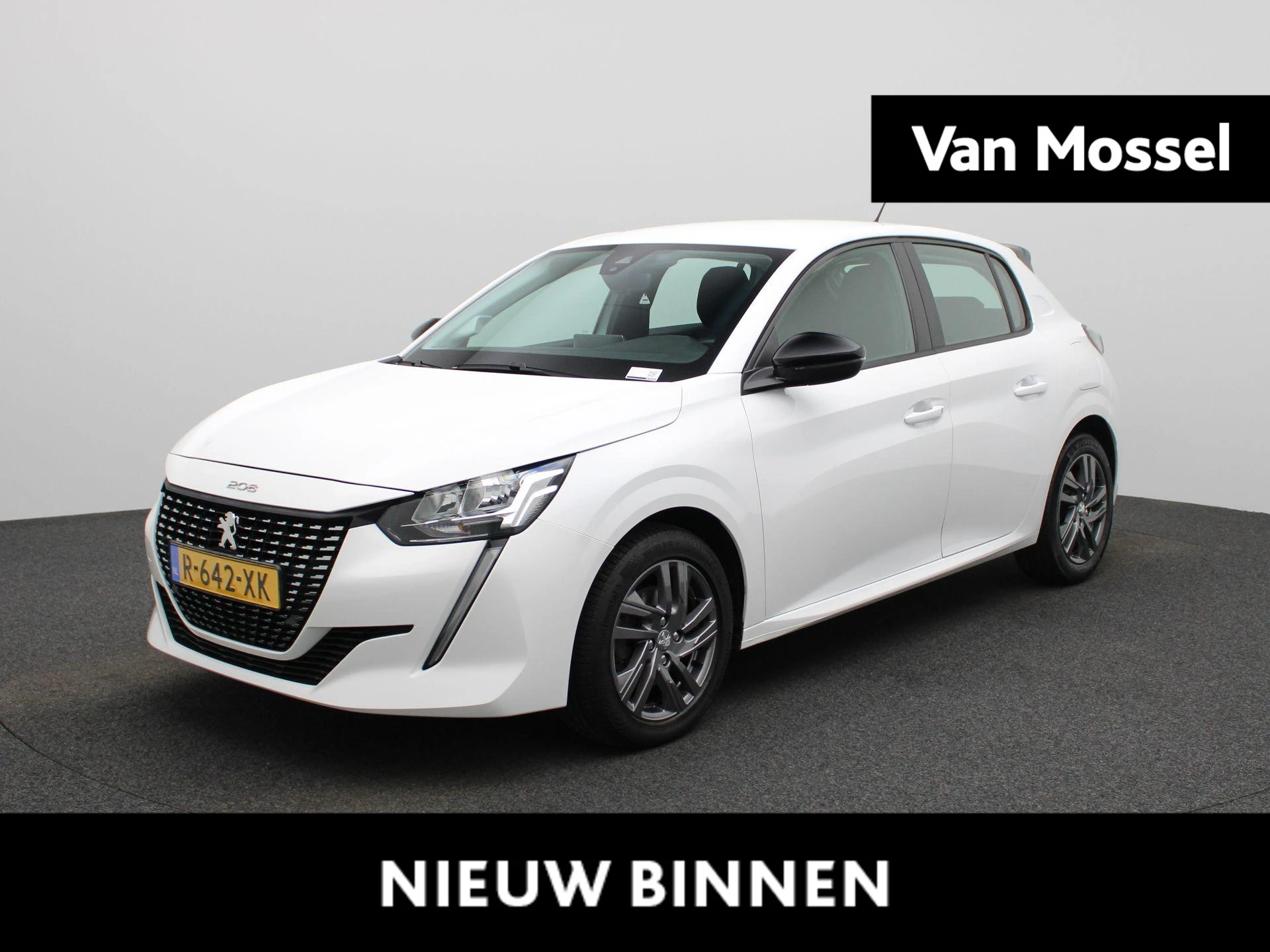 Peugeot-208-image-0