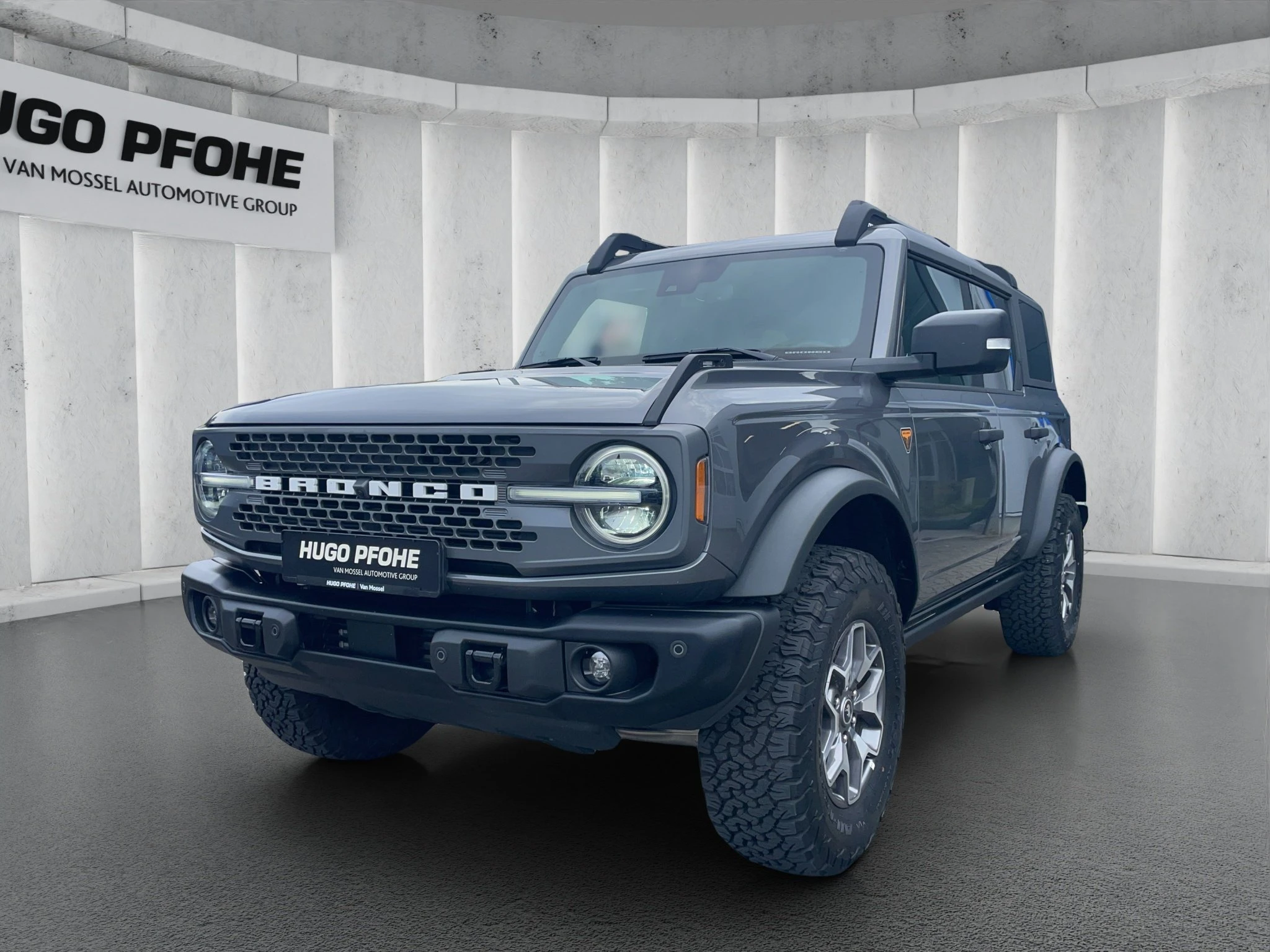 Ford-Bronco-image-0