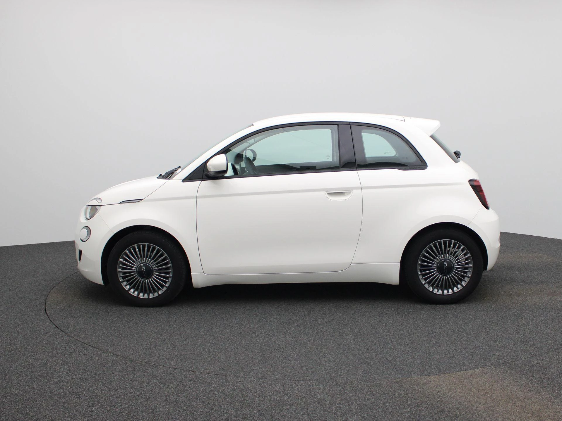 Fiat-500-image-3