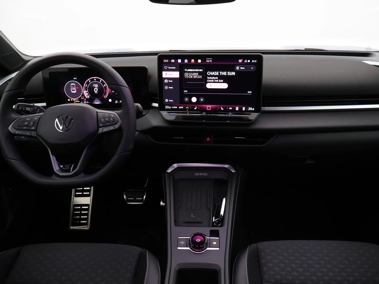 Volkswagen-T-Roc-image-8
