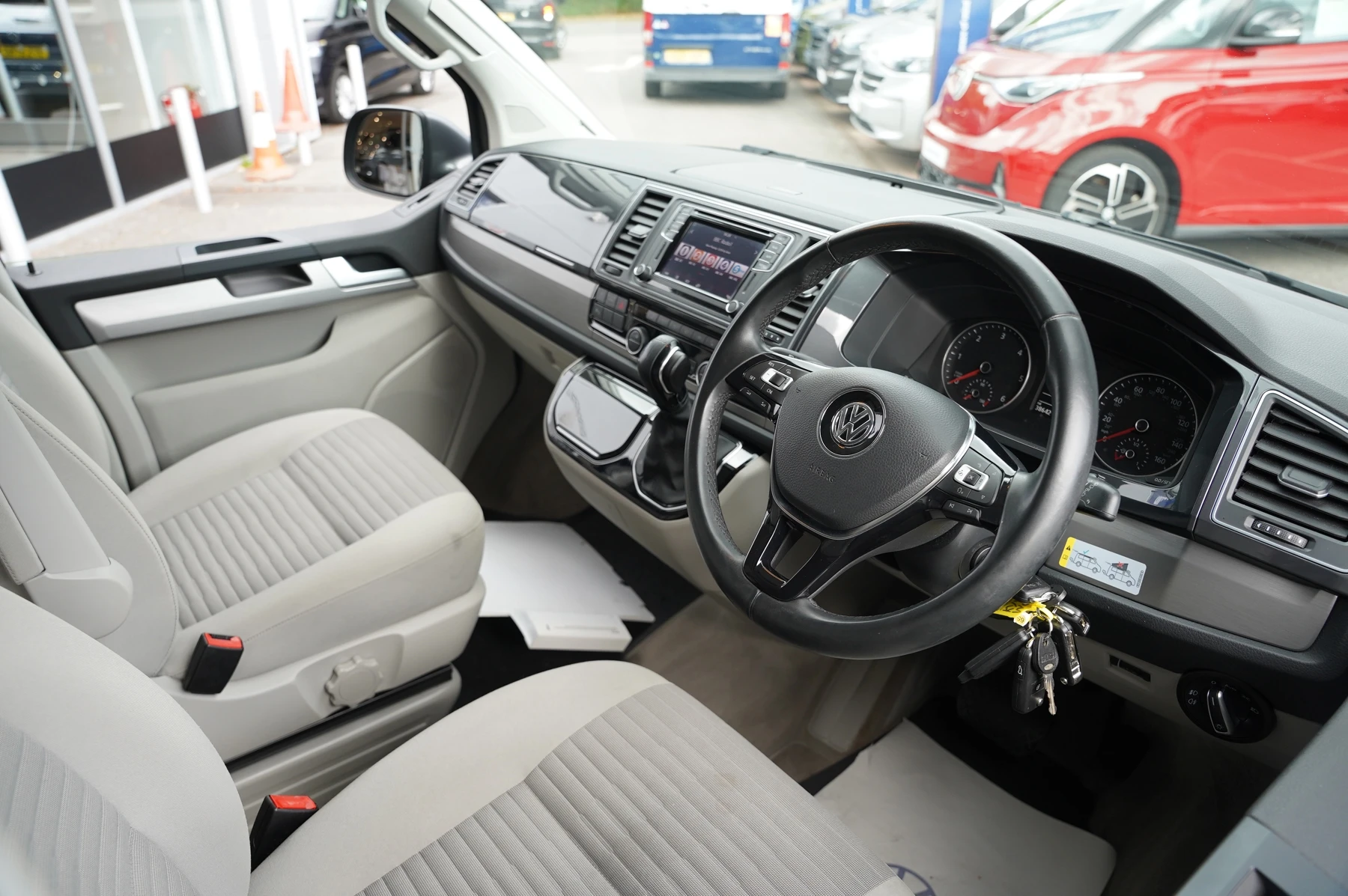 Volkswagen-California-image-5