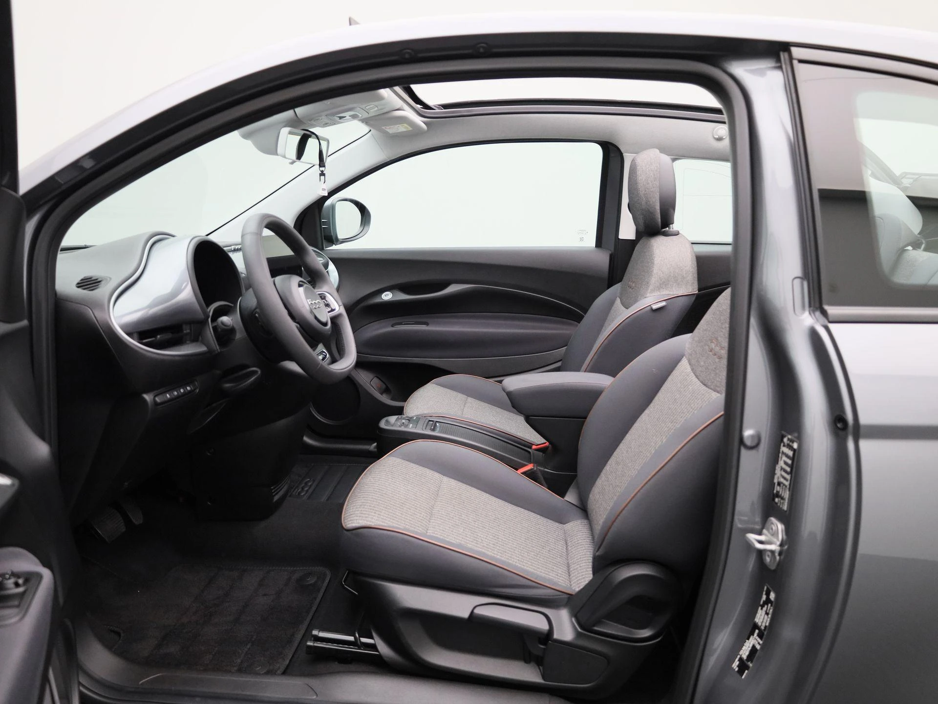 Fiat-500C-image-8